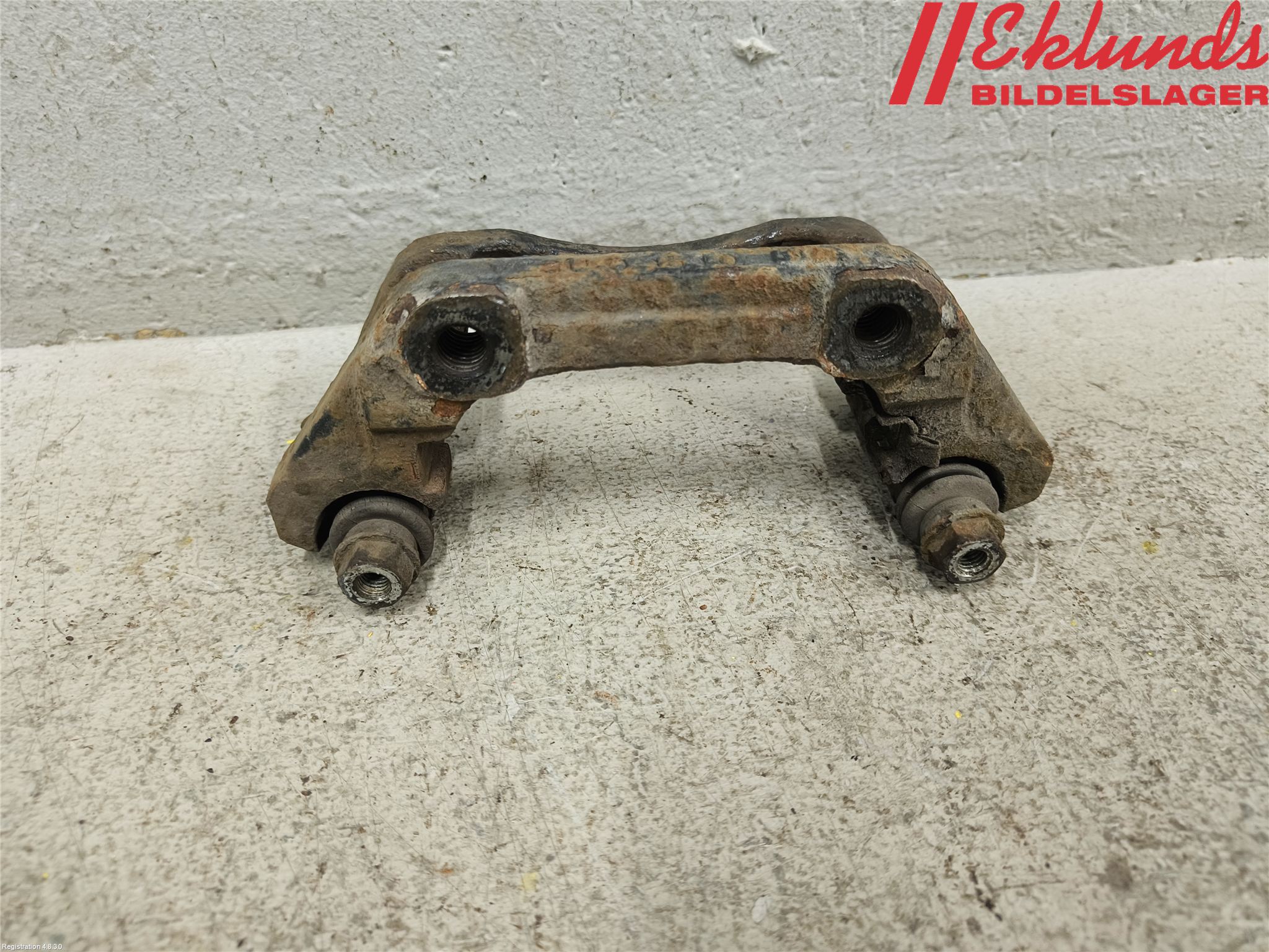 Ford EXPLORER 93-23 Bromsokshållare