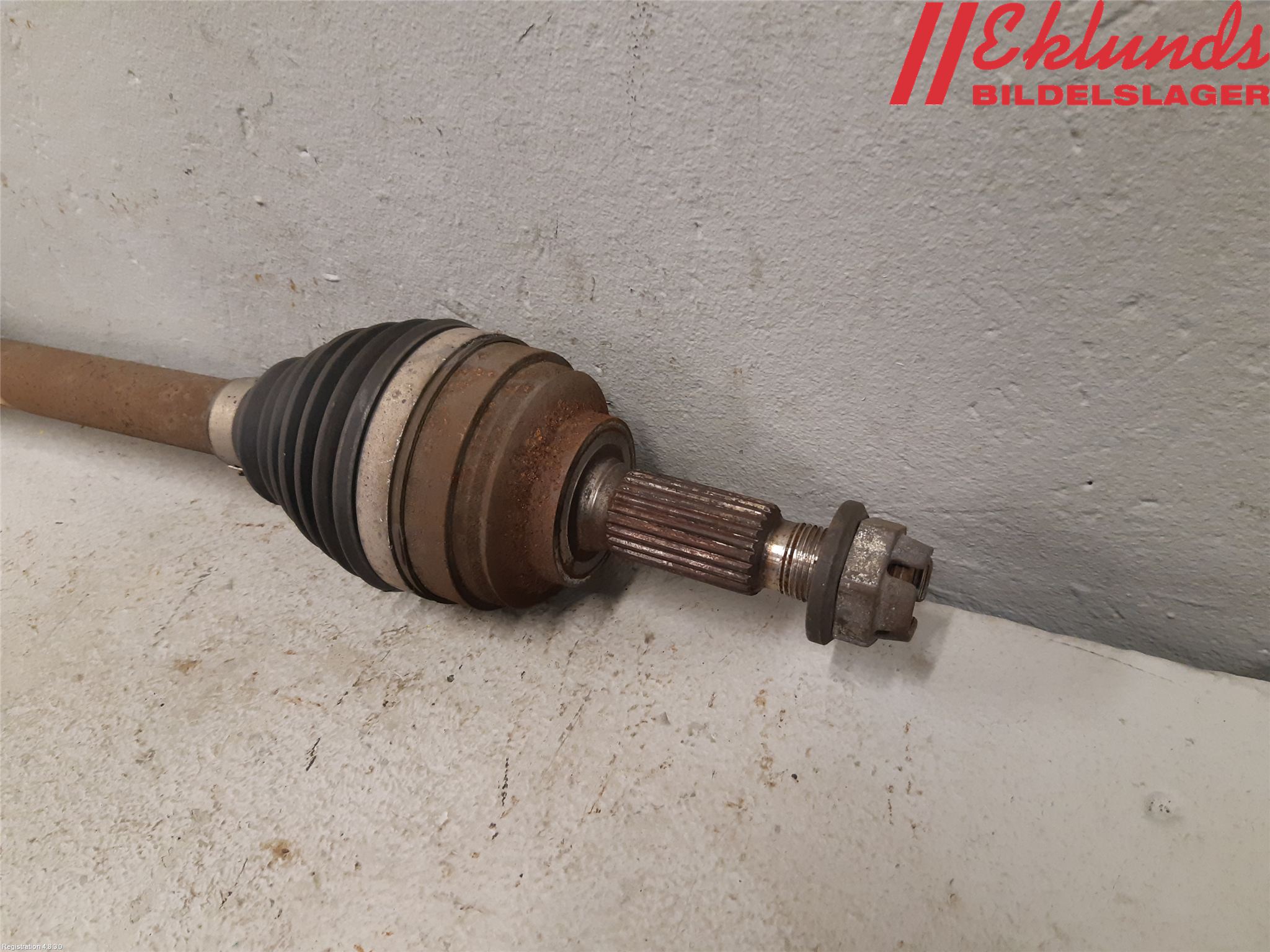 Renault CLIO IV 12-16 Drivaxel Fram Höger