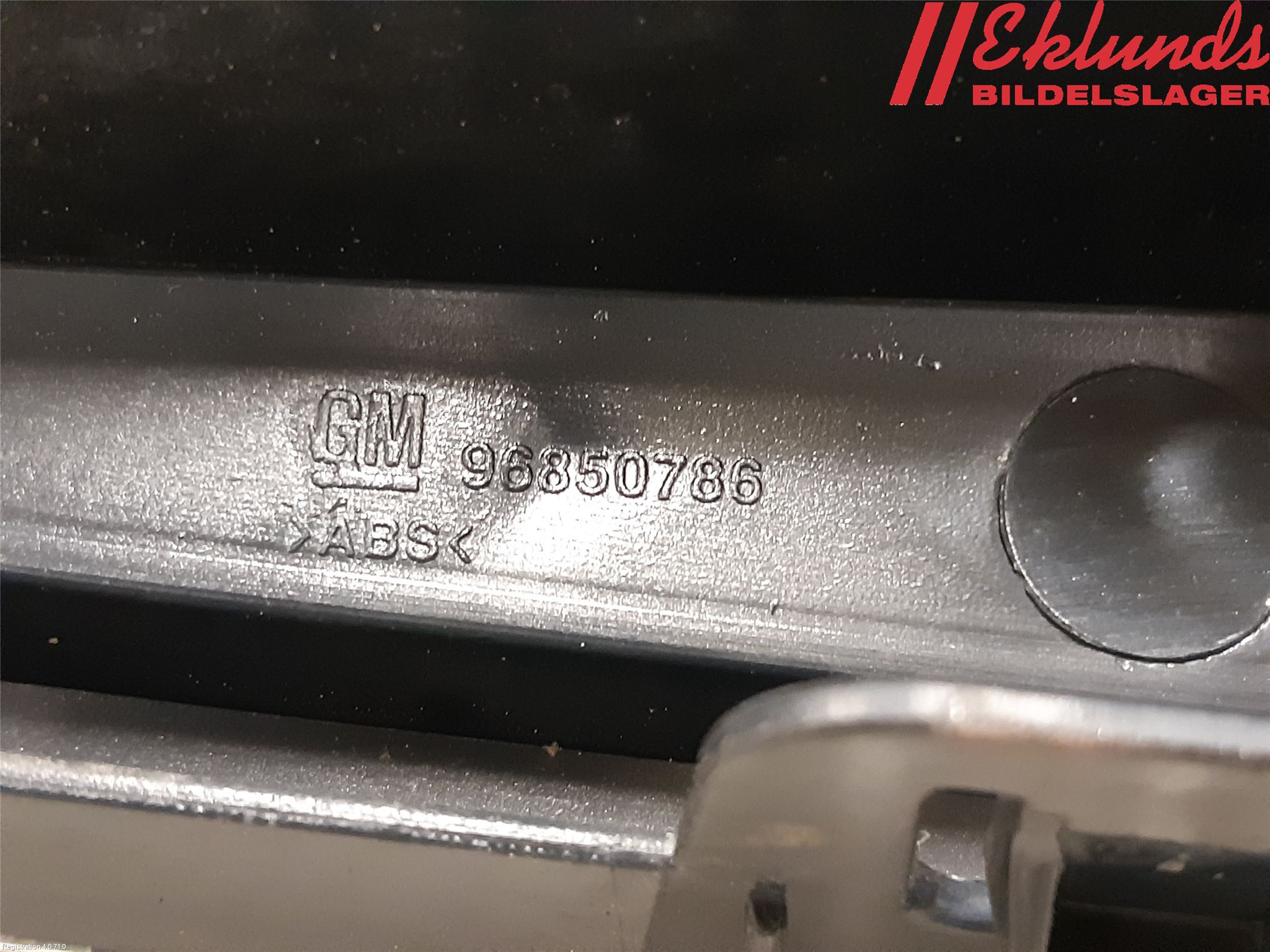 GM CHEVROLET CRUZE Grill Komp