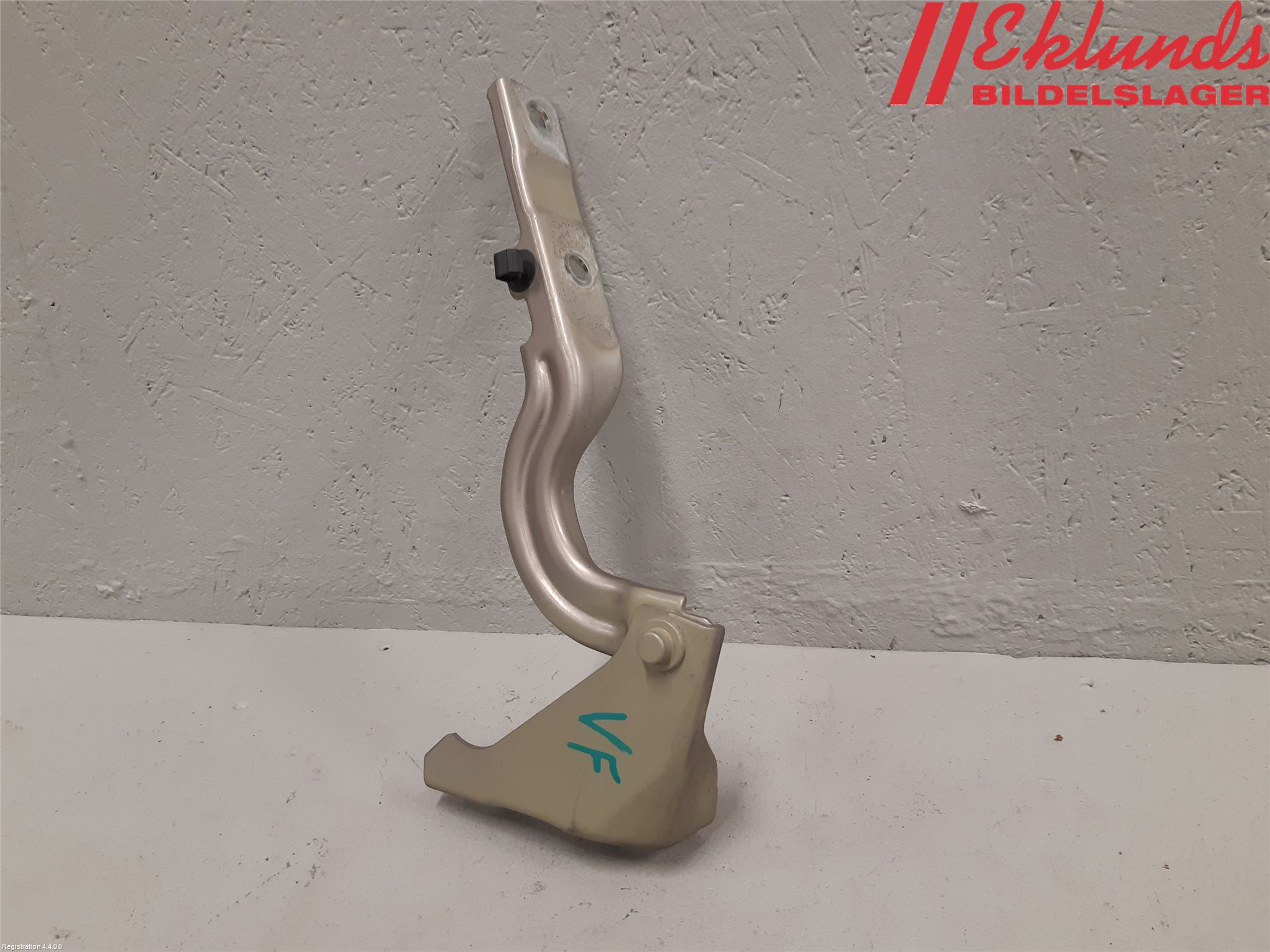 Fiat TIPO/CROSS 16- Huvgångjärn