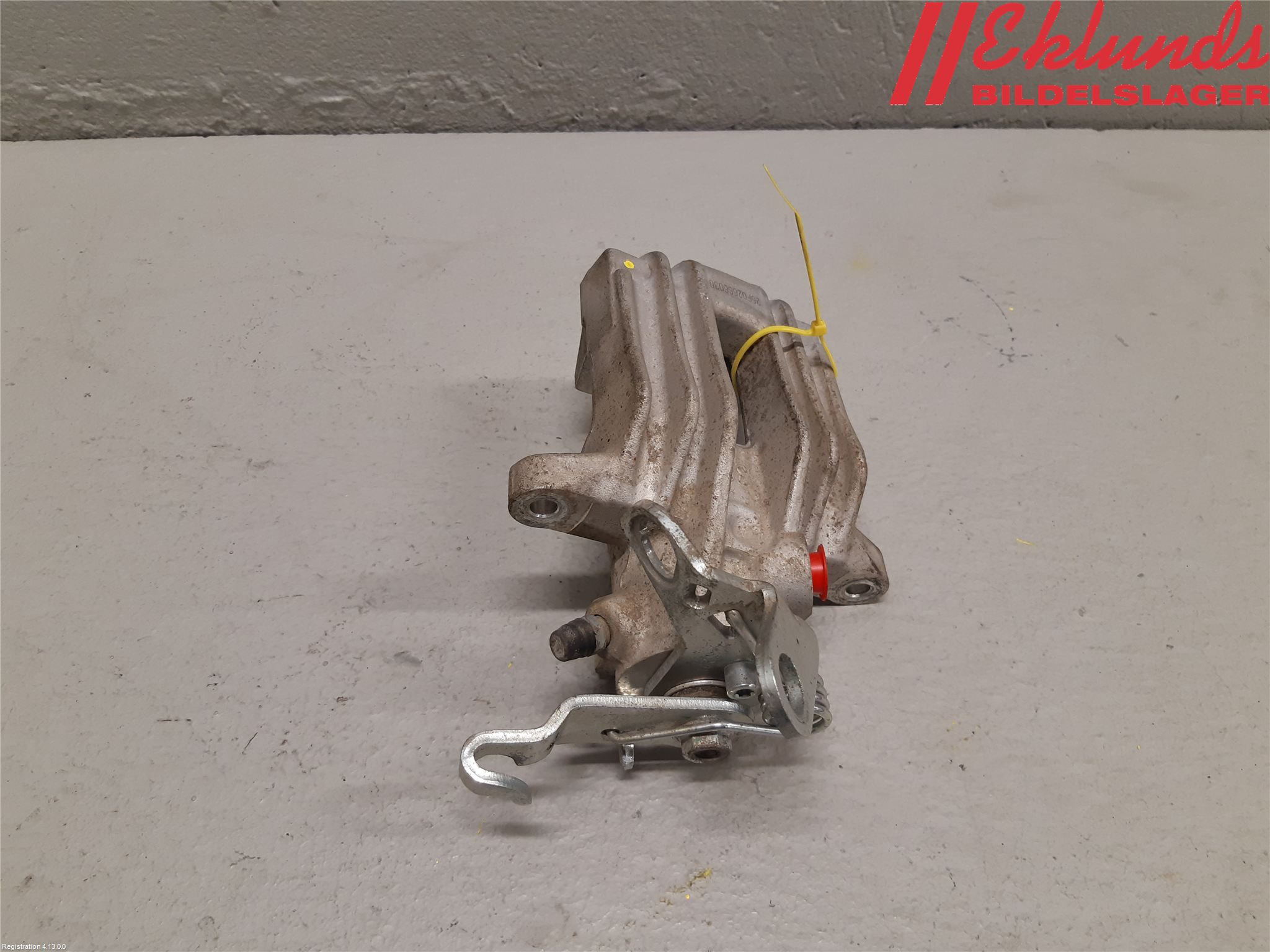 Volkswagen VW GOLF VI 09-13 Bromsok Bak Vänster