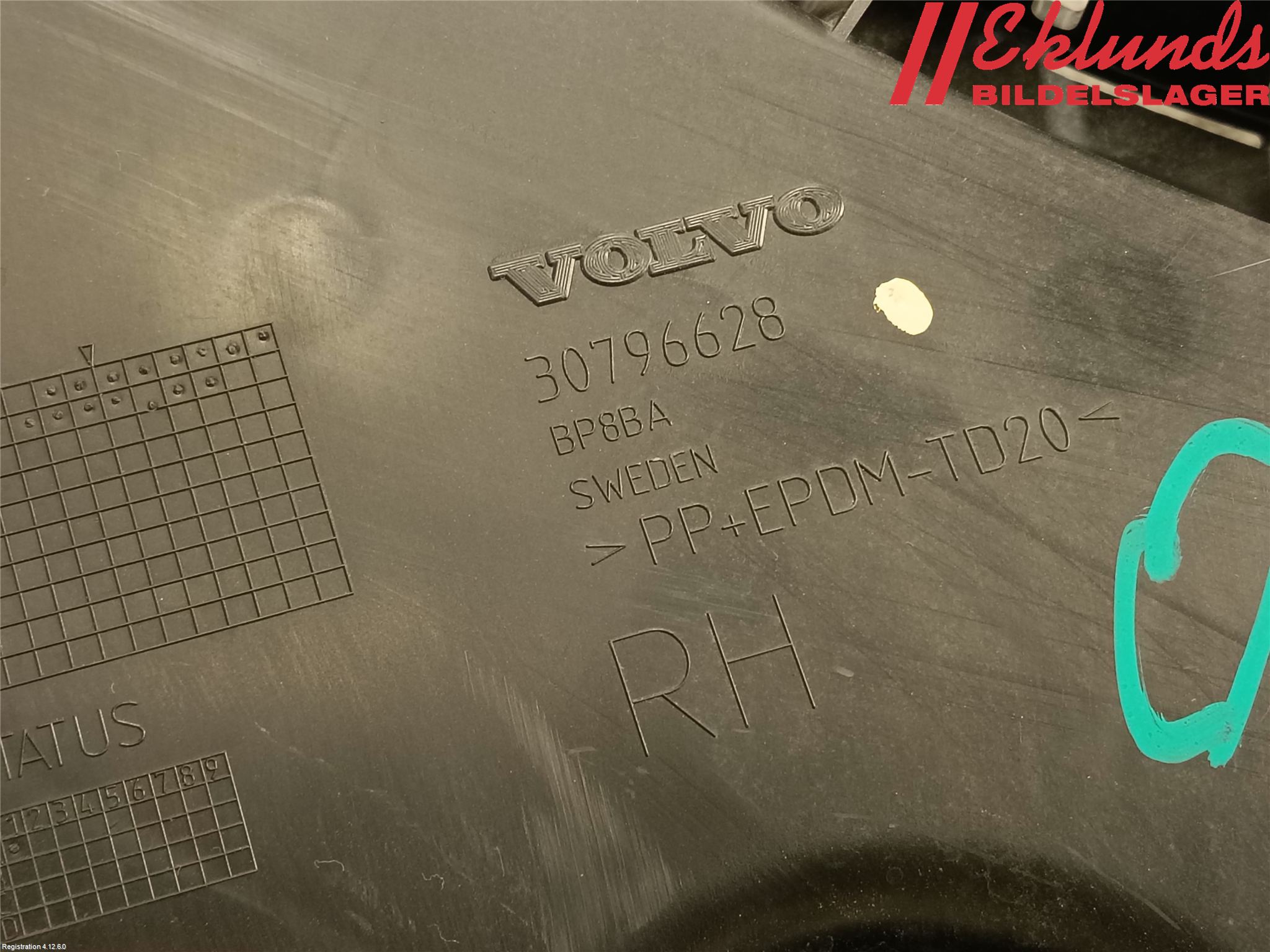 Volvo S60 11-13 Stötfångarfäste Bak Hö