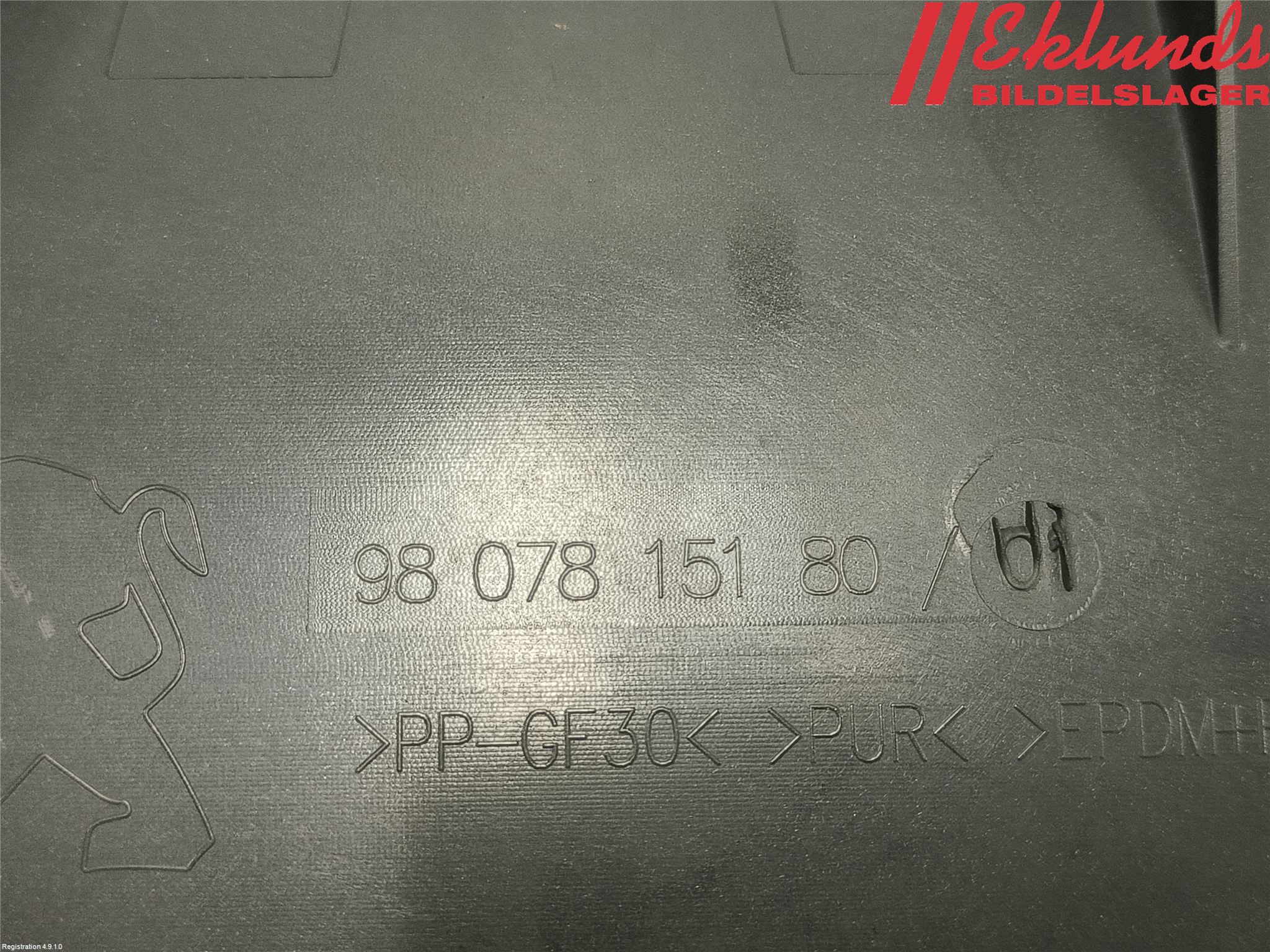 Peugeot 308 14-21 Torpedplåt-Torpedplast