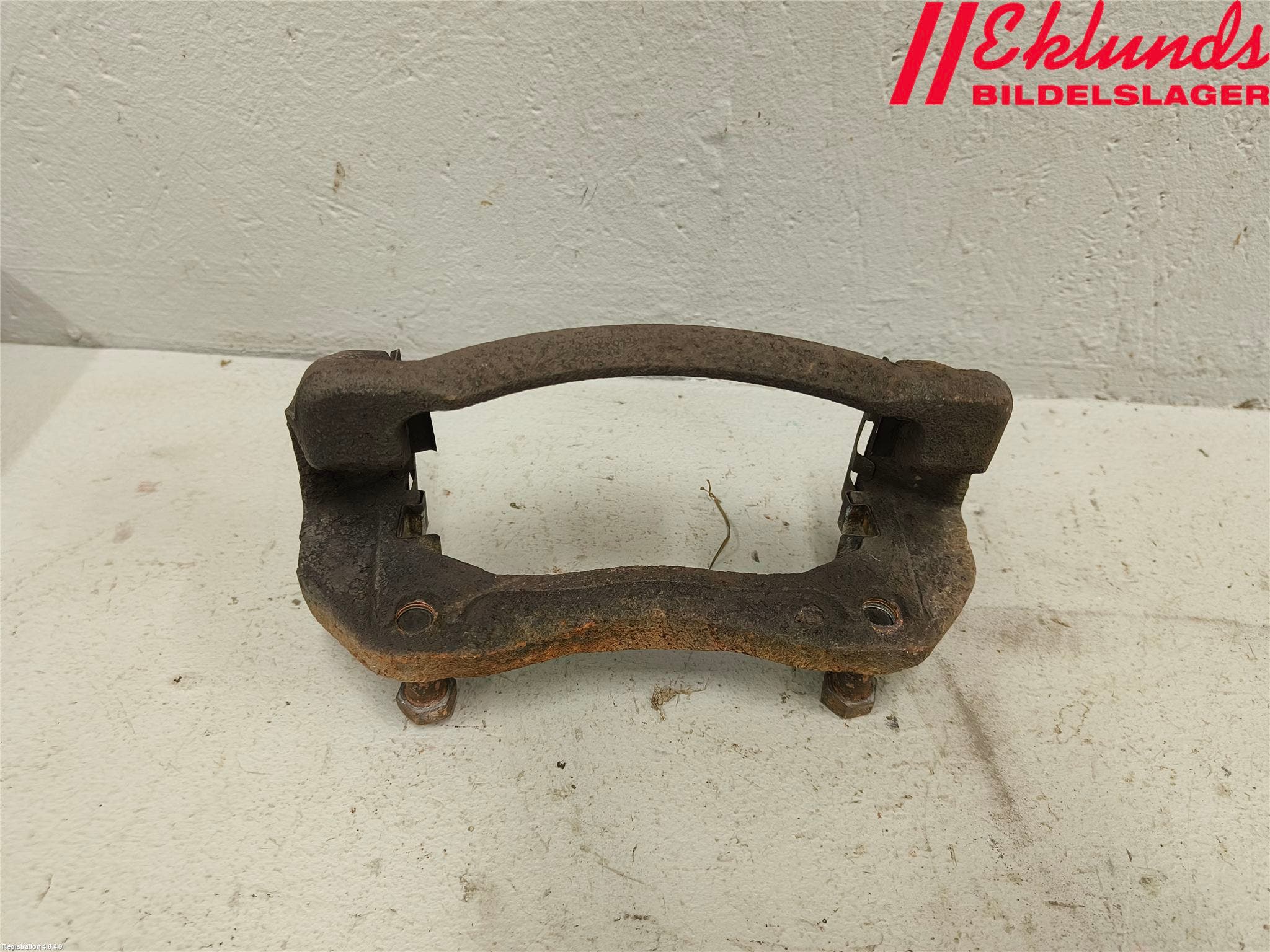 Hyundai SANTA FE 13-18 Bromsokshållare