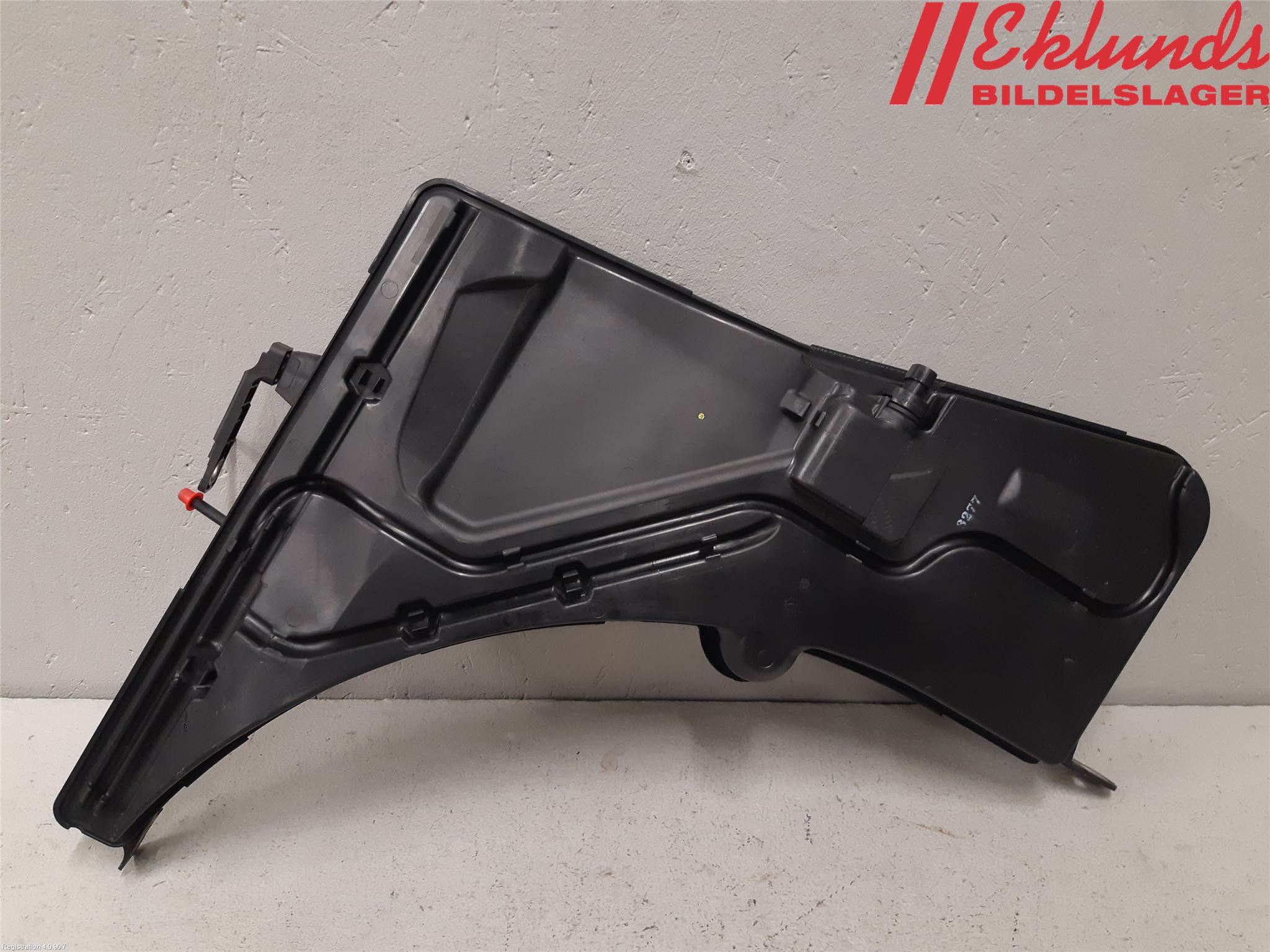 Alfa GIULIA Spolartank Vindruta-Strål