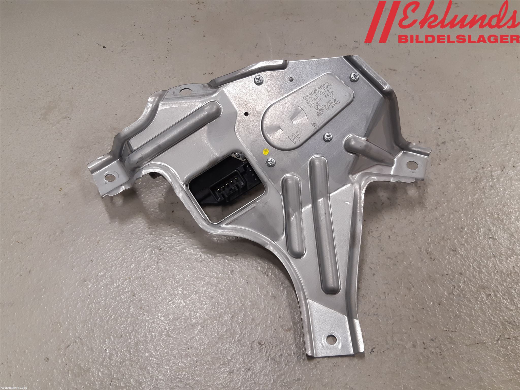 Toyota YARIS XP130 15-20 Torkarmotor Baklucka