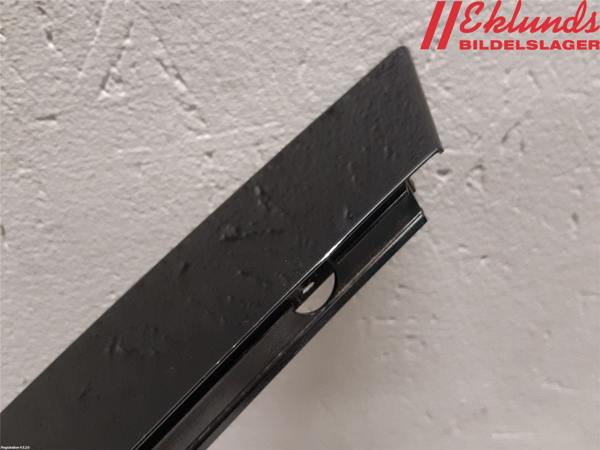 Mercedes-Benz MB E-KLASS (W212) 09-16 Dörr Dekorlist Bak Vä