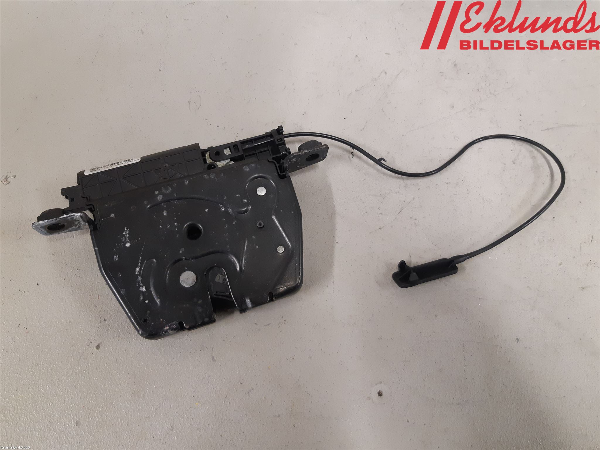 BMW X1 E84 10-15 Låskista Baklucka