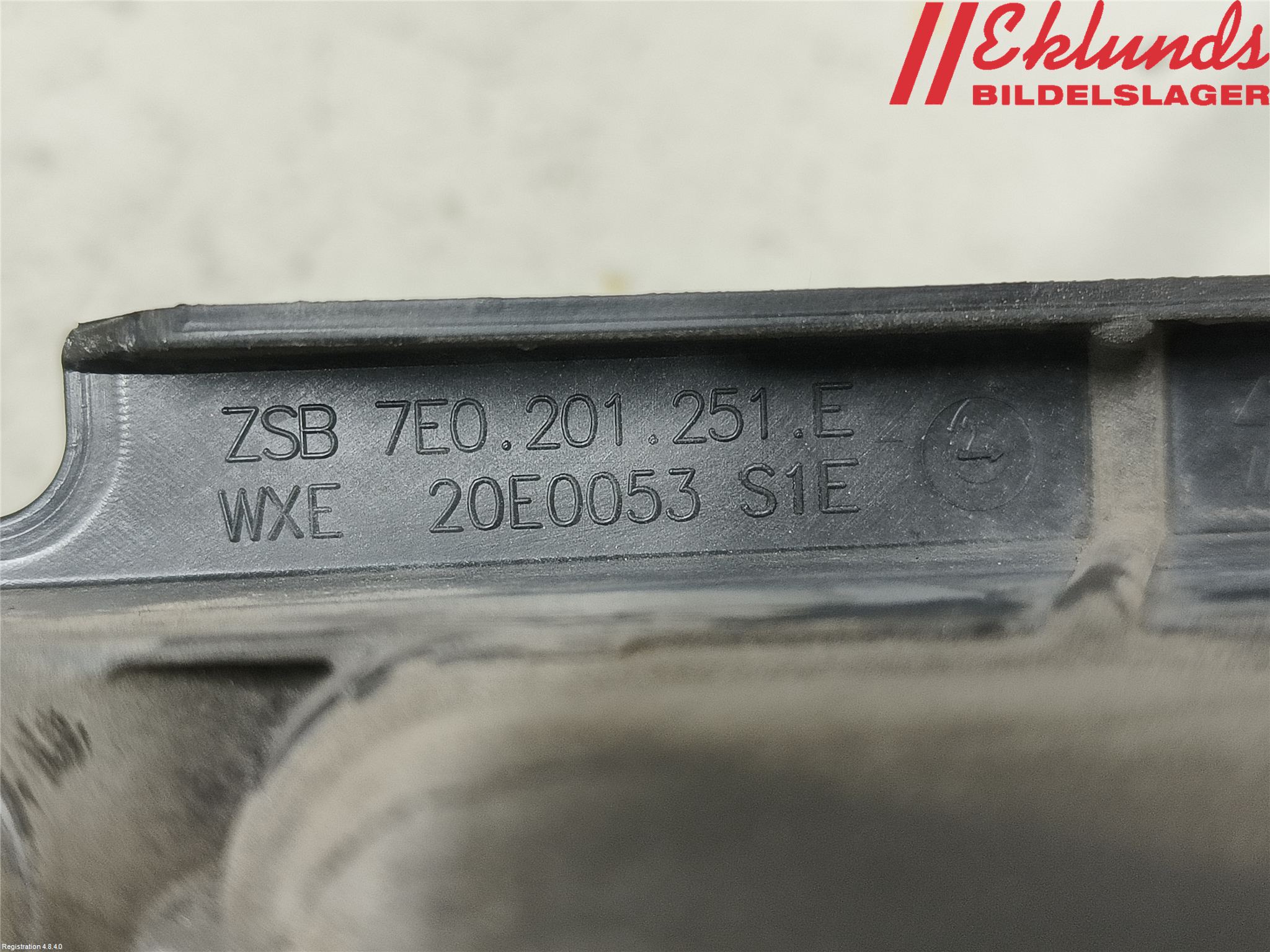 Volkswagen VW TRANSP/CARAVELLE (T6) 16-22 Tanklucka