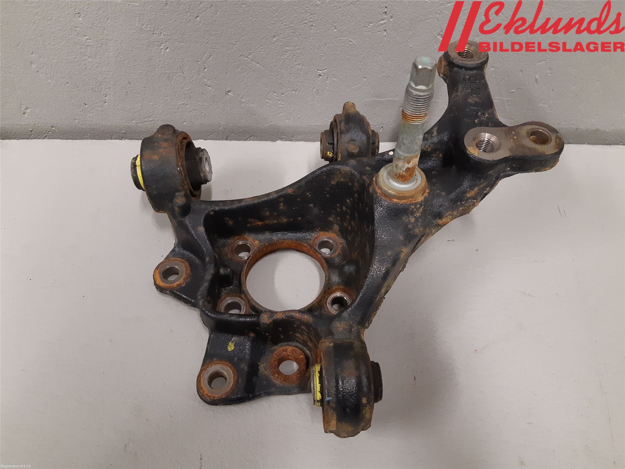 Toyota RAV4 19- Hjullagerhus-Spindel Hö B