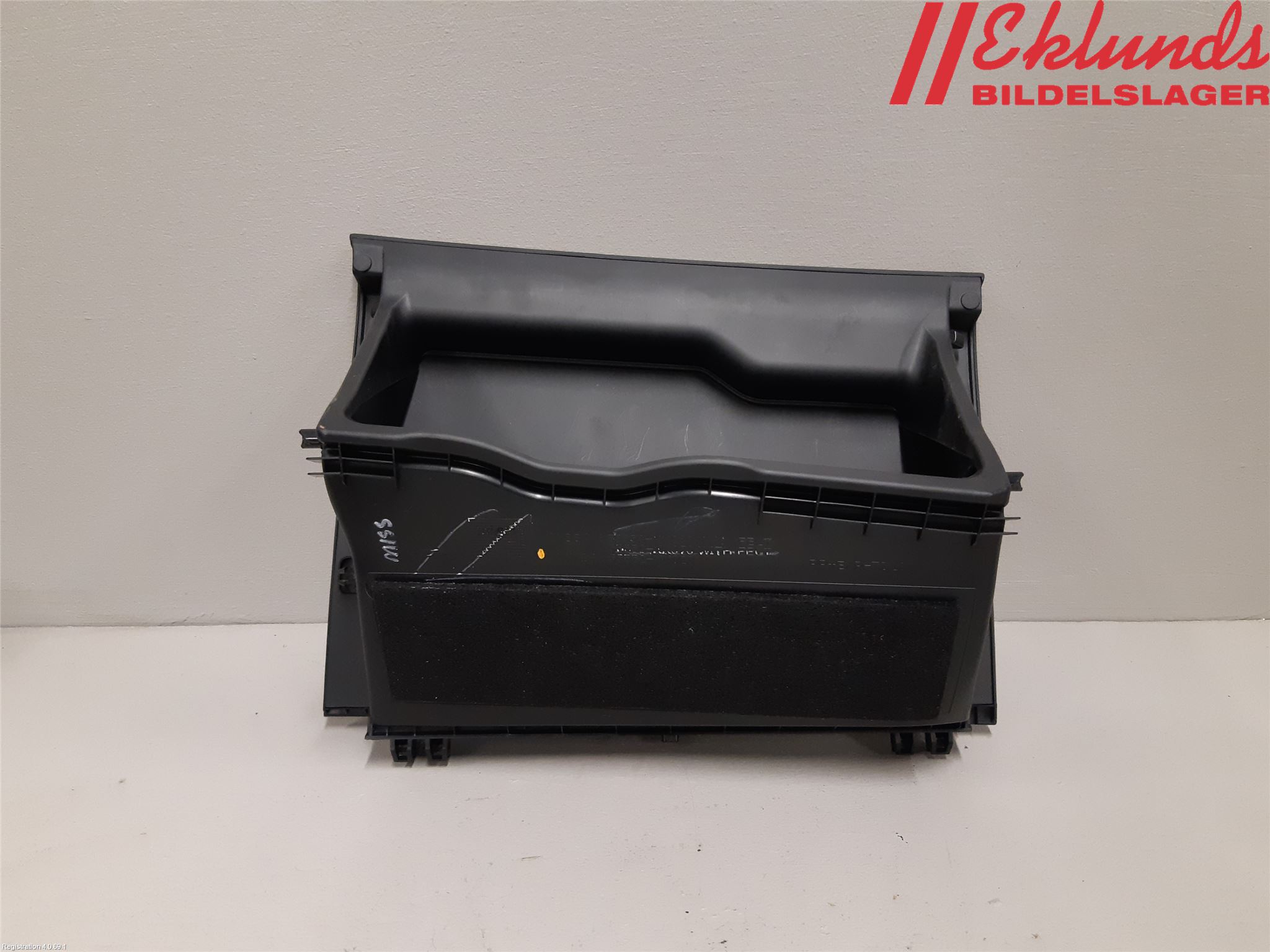 Toyota HILUX 16- Handskfack