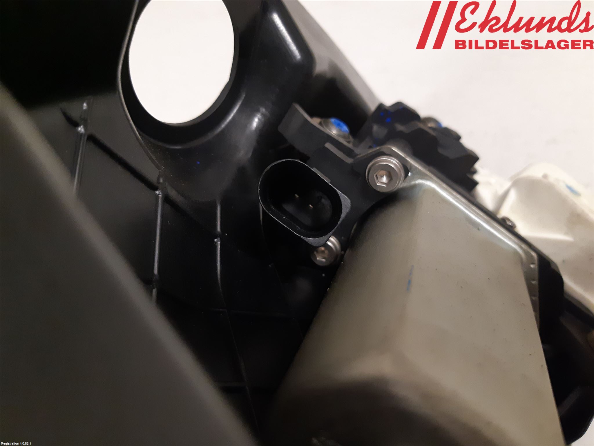 Audi A6/S6     05-11 Centrallåsmotor Höger