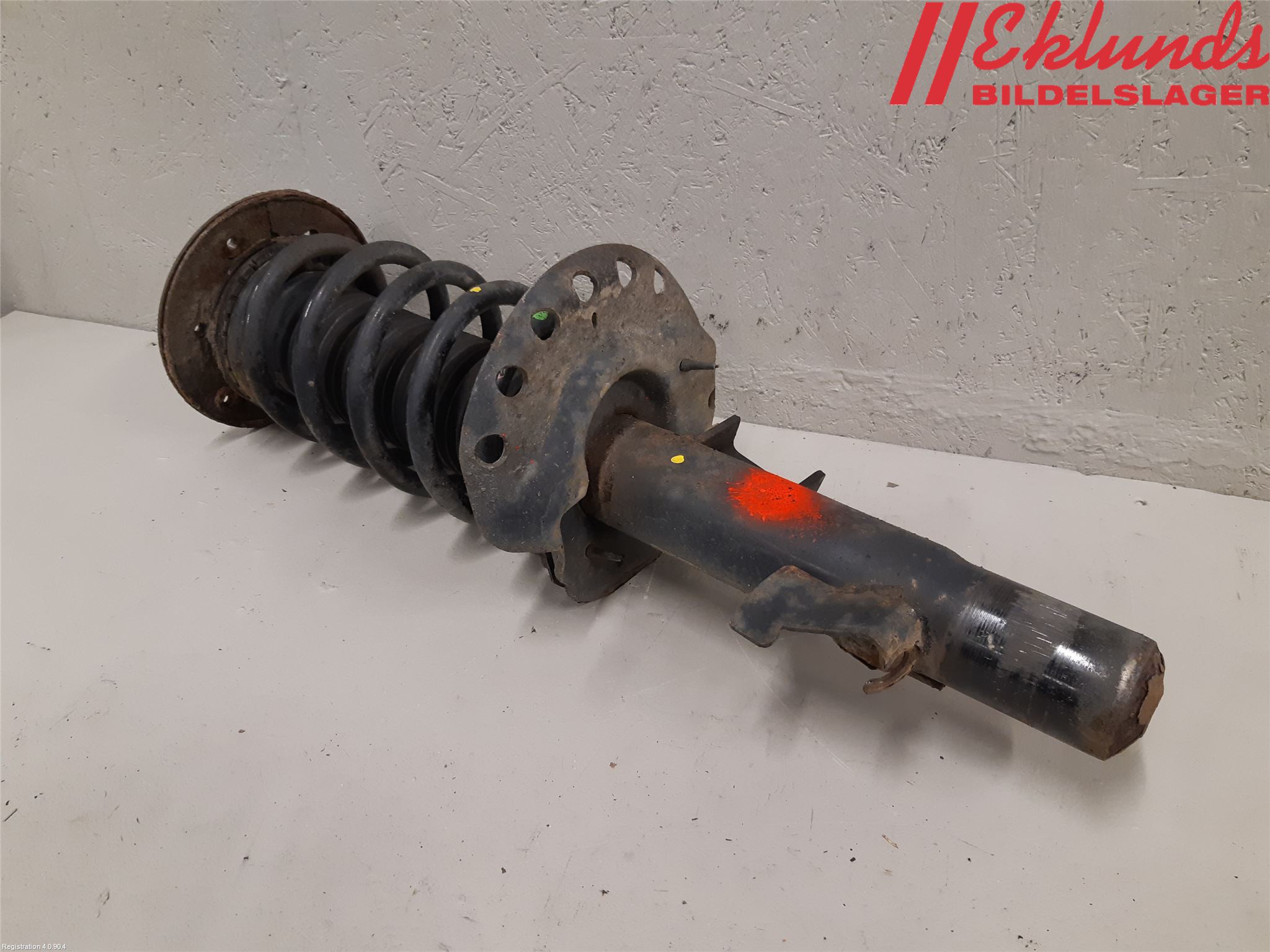 Volvo V60 11-13 Fjäderben Fram Vänster