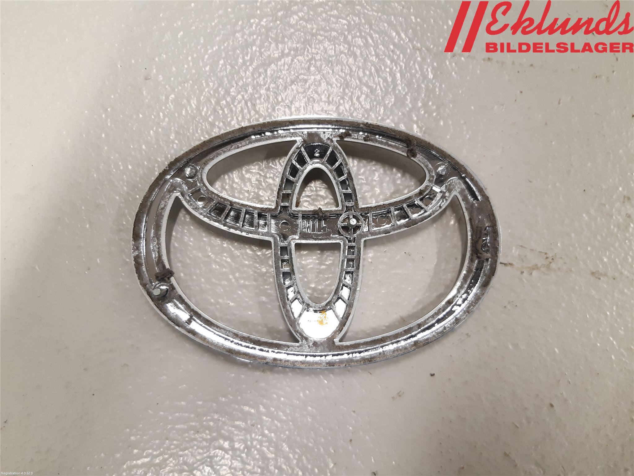 Toyota PRIUS NWH20 04-08 Emblem