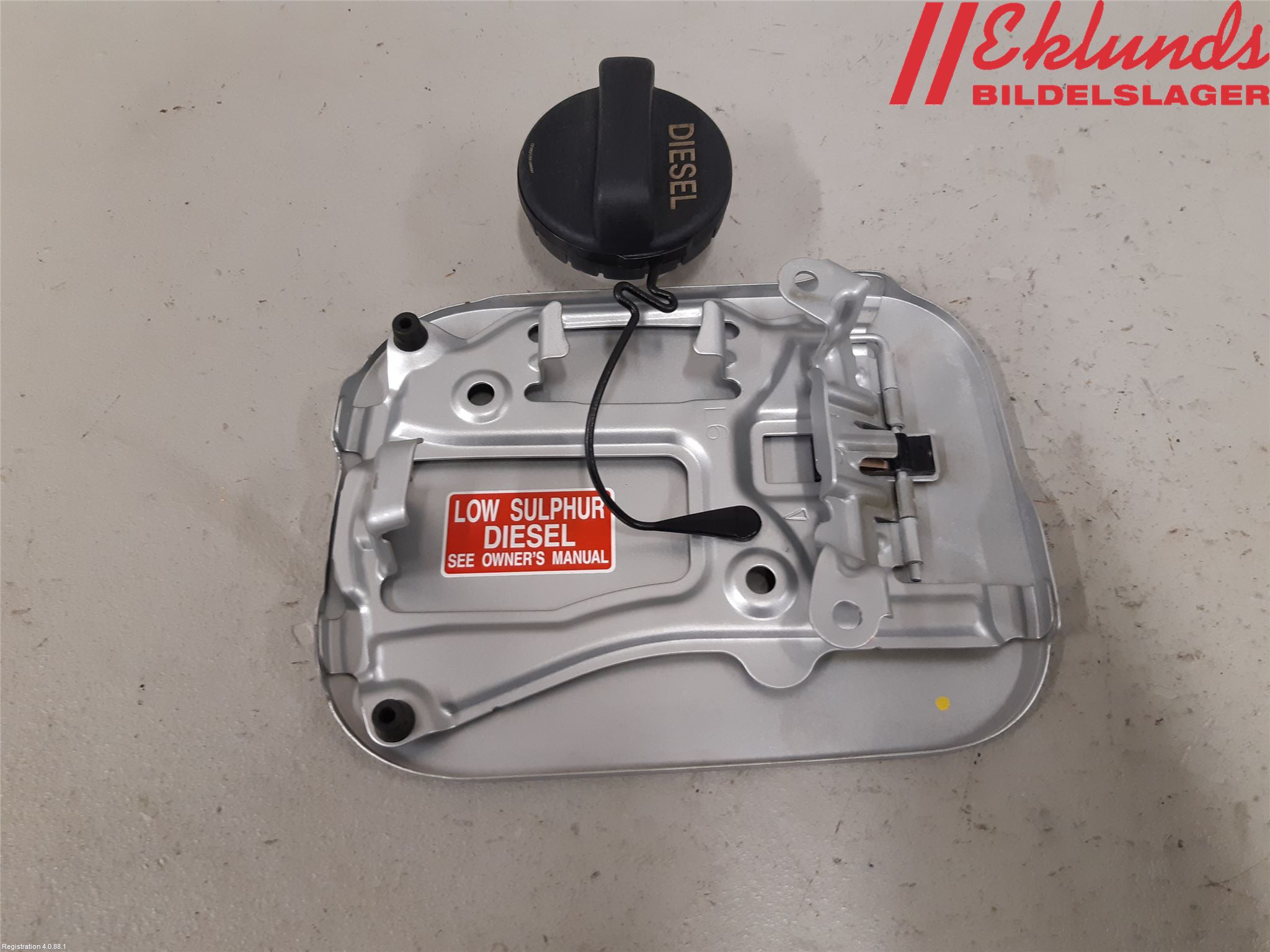 Toyota AVENSIS 09-15 Tanklucka