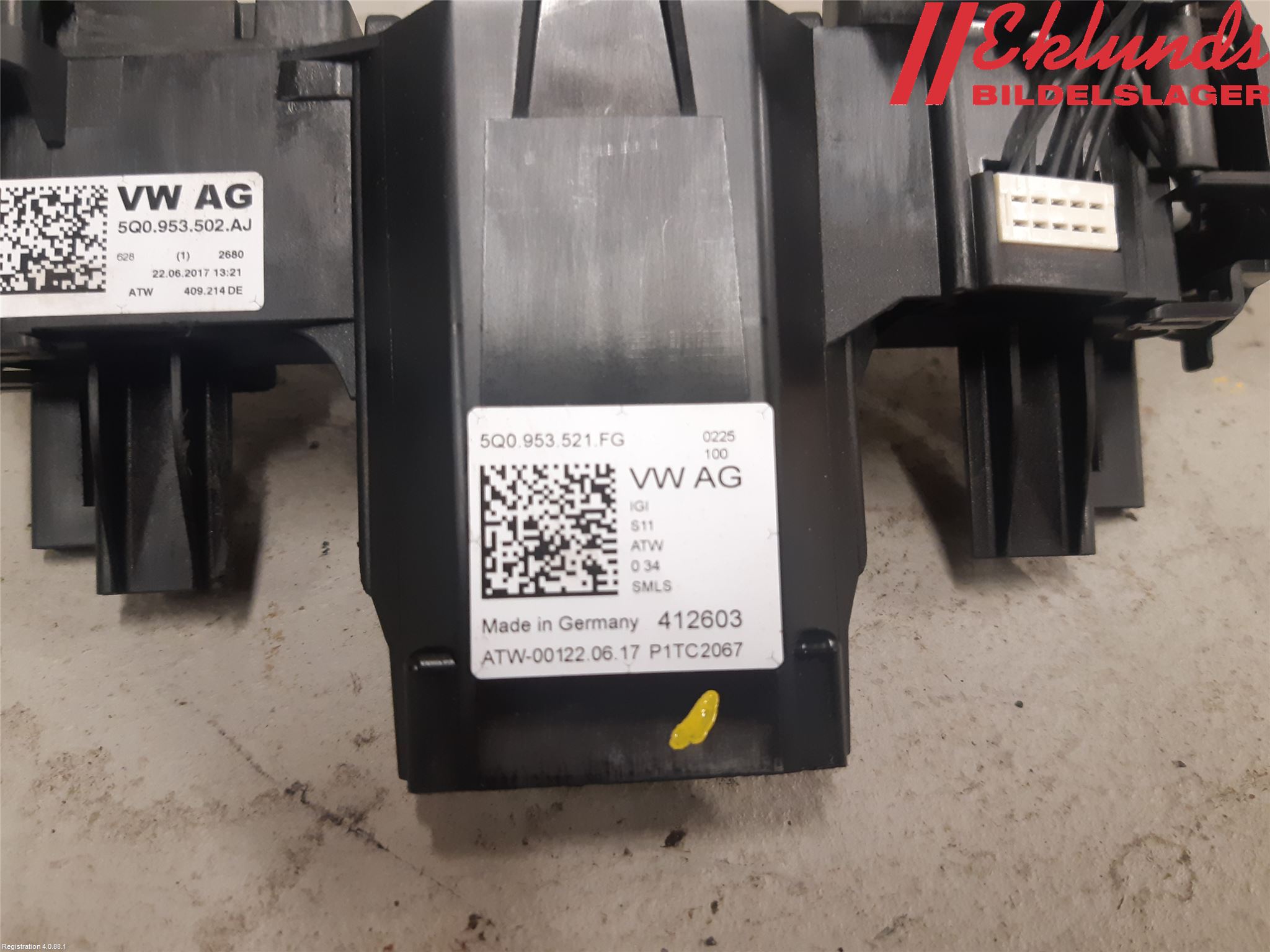 Volkswagen VW PASSAT 15-19 Spakcentral