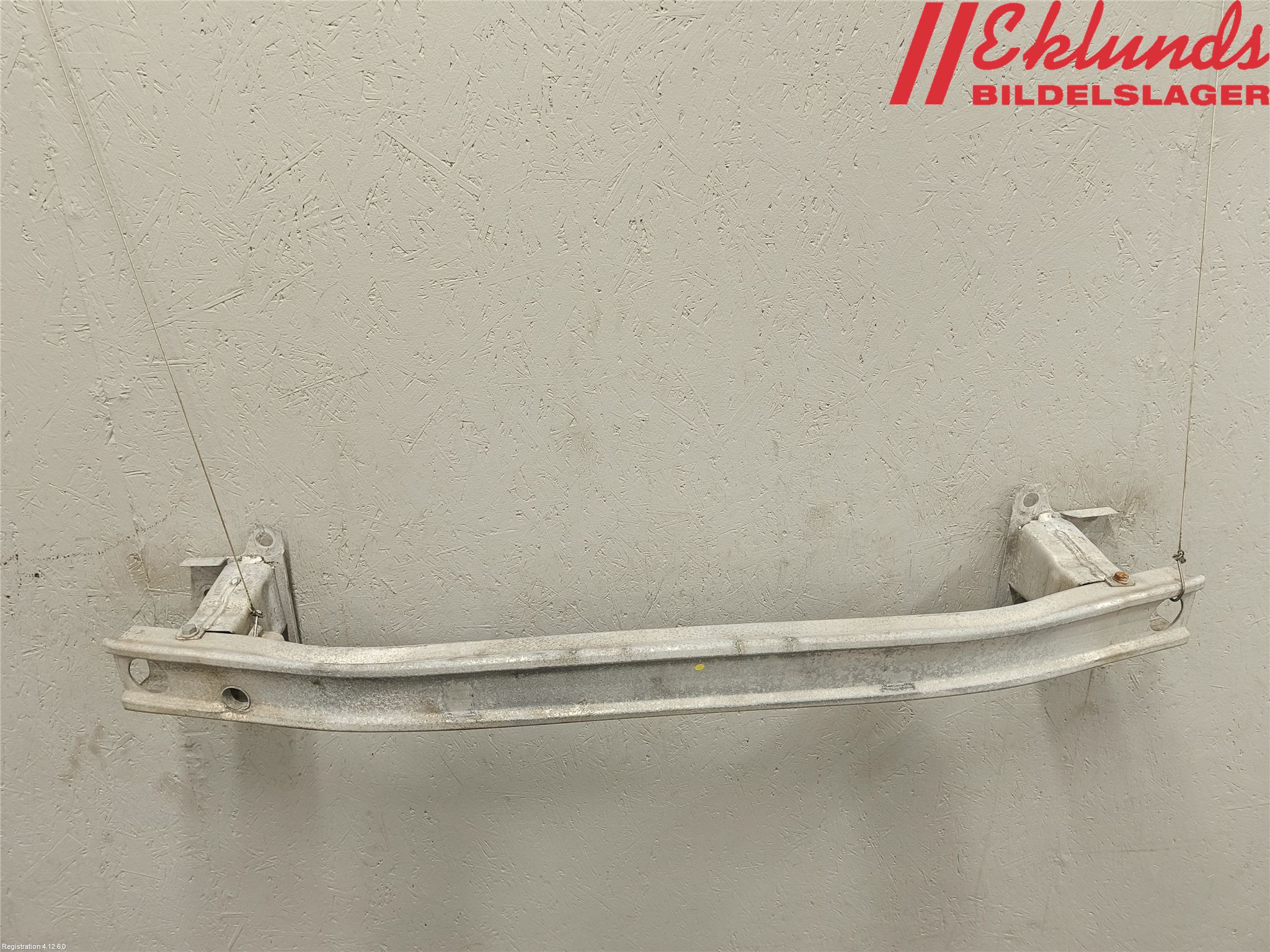 Renault CLIO III  09-12 Stötfångarbalk Fram