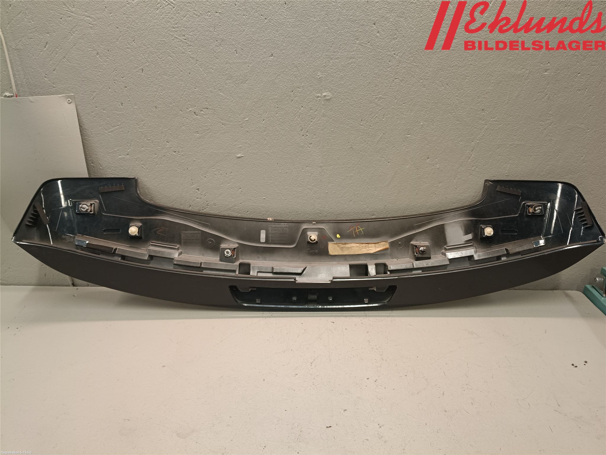 Toyota AVENSIS 09-15 Spoiler Baklucka