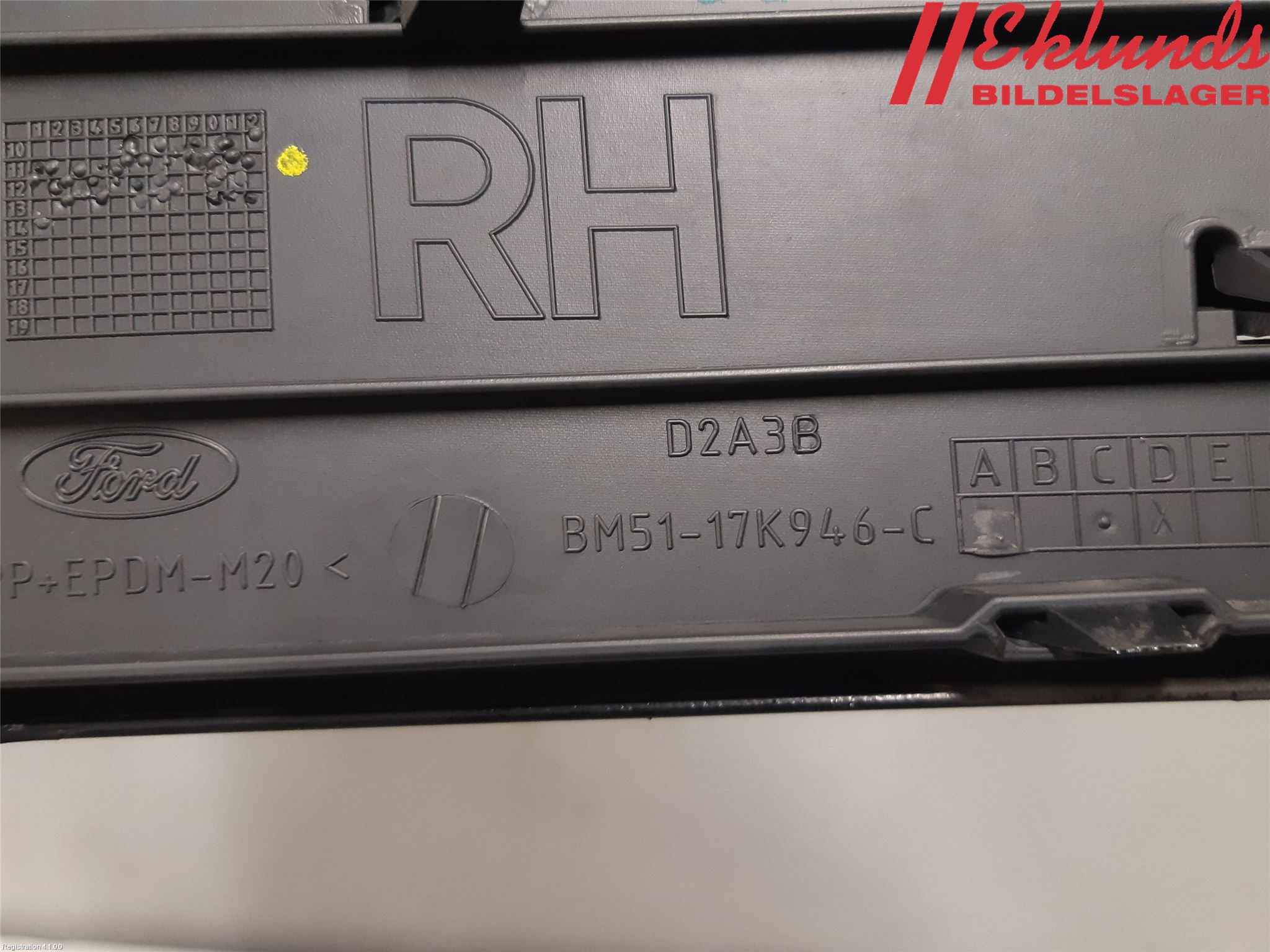 Ford FOCUS 11-14 Stöt Utfyllnad-List-Grill