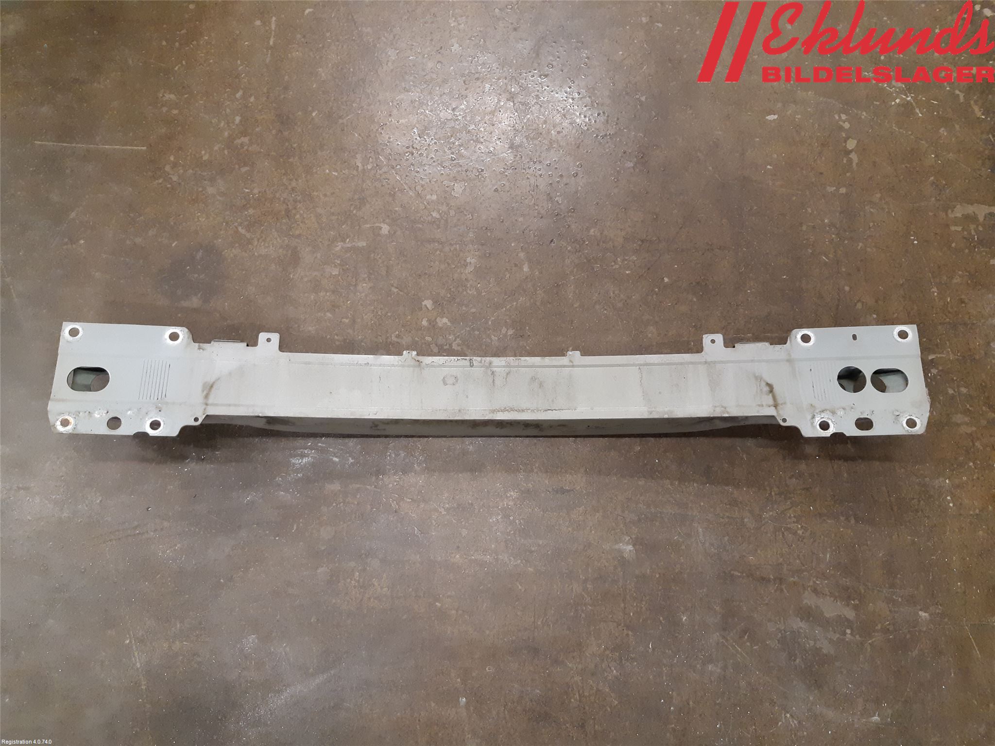 Volvo V70 08-13 Stötfångarbalk Fram