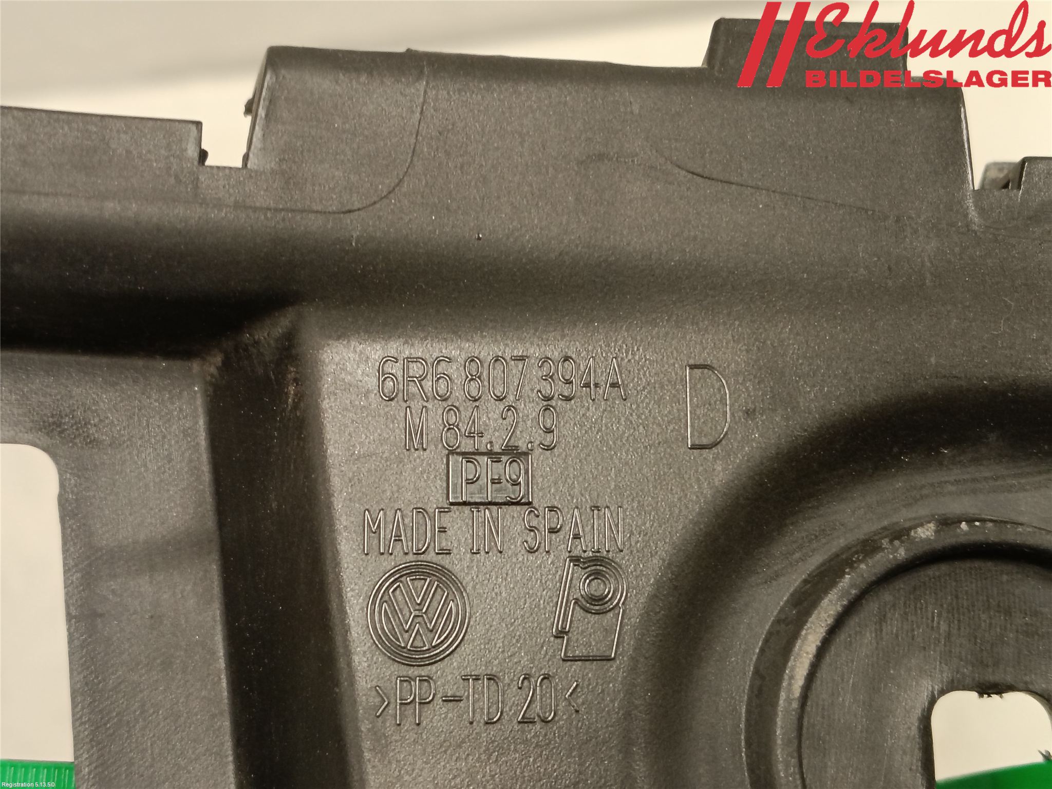 Volkswagen VW POLO 10-17 Stötfångarfäste Bak Hö