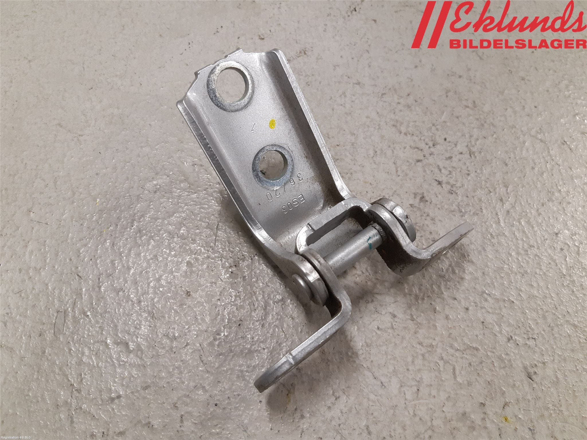 Toyota YARIS XP21 20- Dörrgångjärn