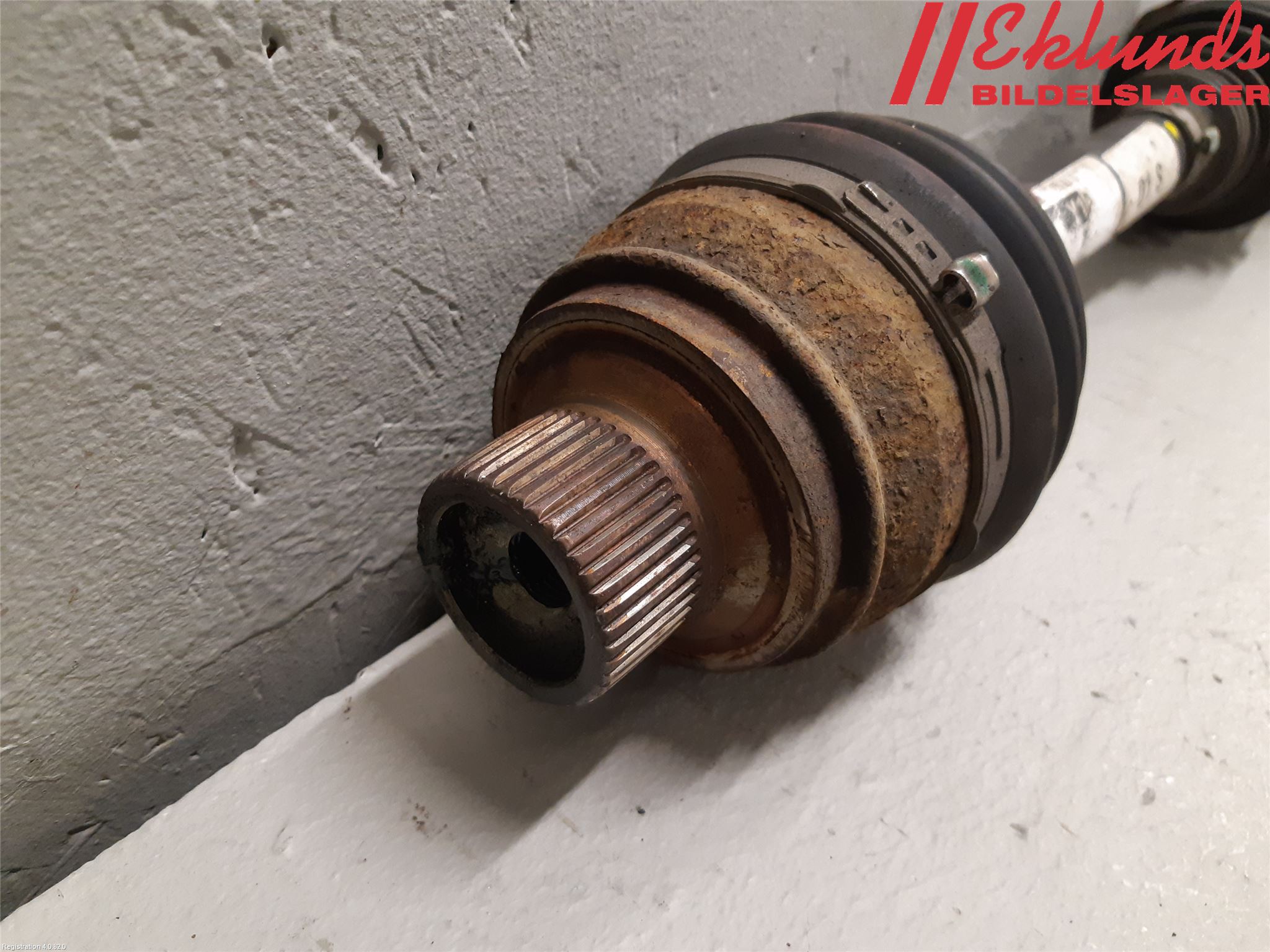 Audi A5 07-16 Drivaxel Fram Vänster