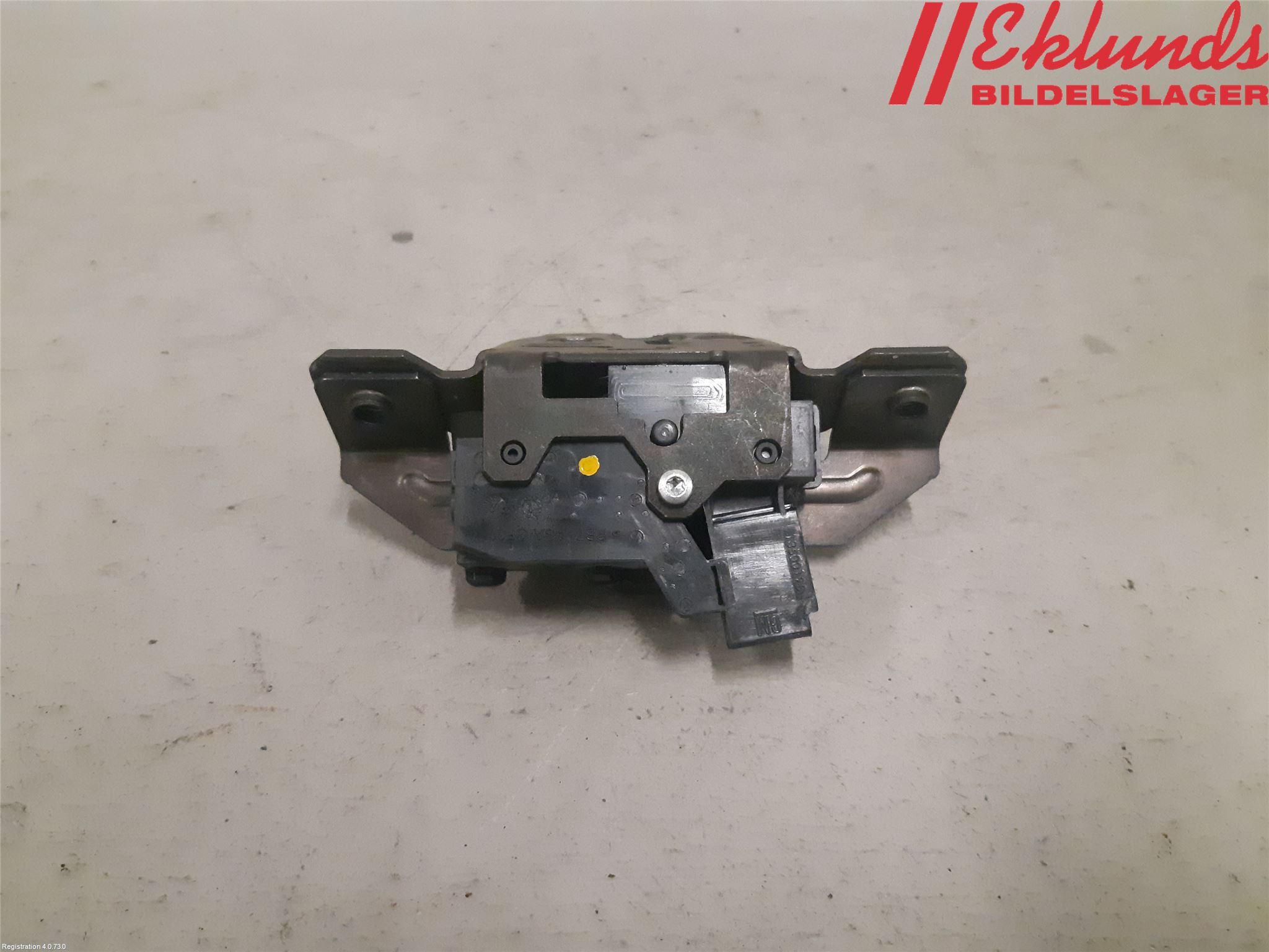 Opel ASTRA J 10-15 Låskista Baklucka