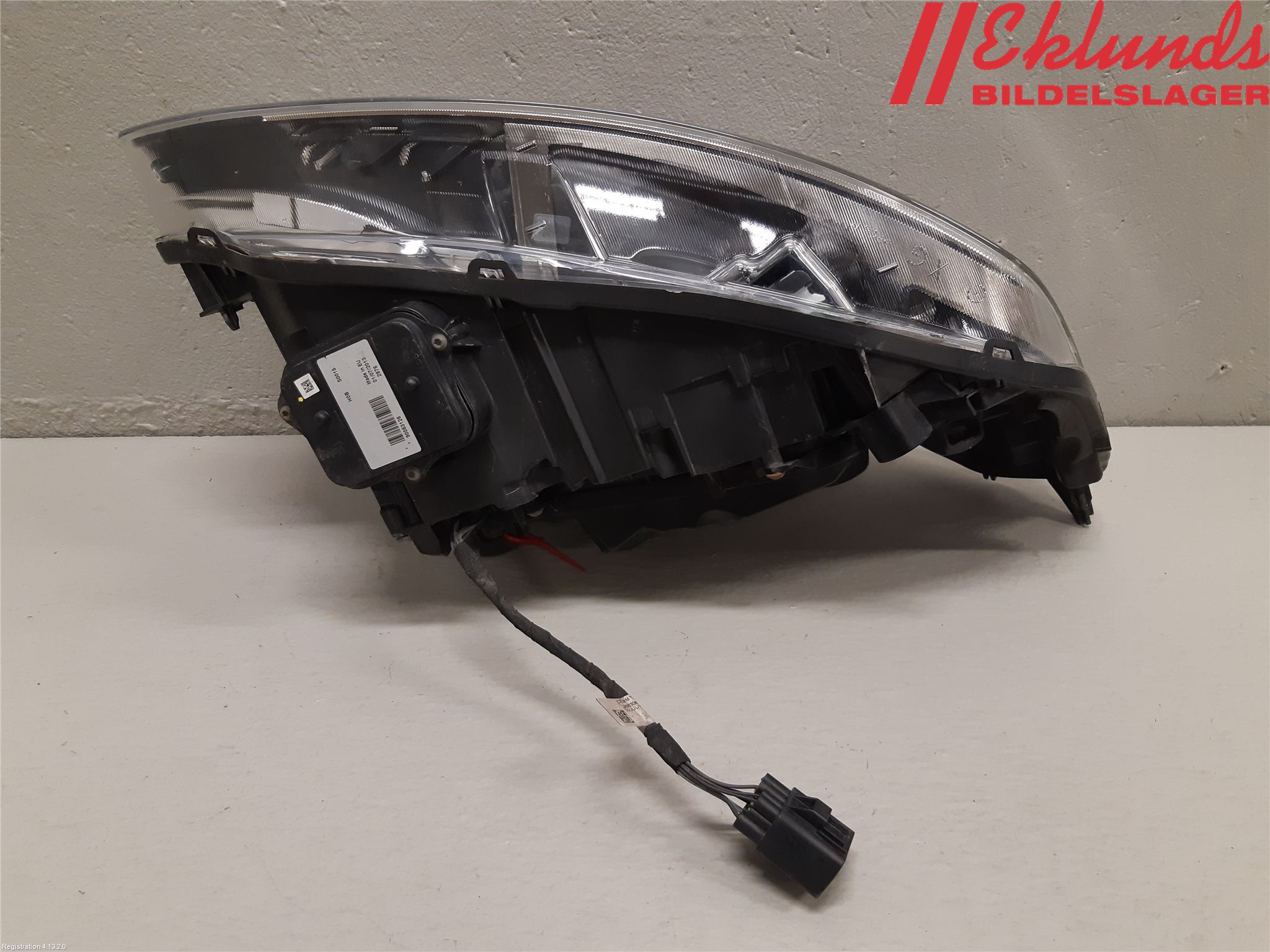 Volvo XC60 14-17 Strålkastare Vänster
