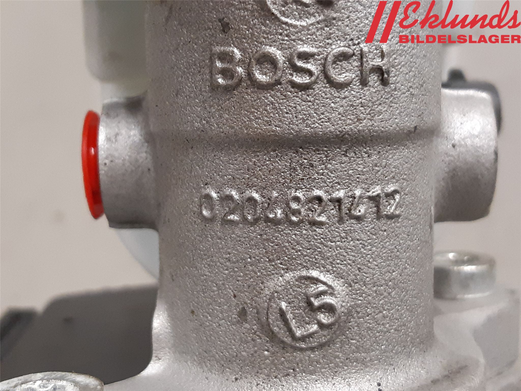 Tesla MODEL S 13- Broms Huvudcylinder