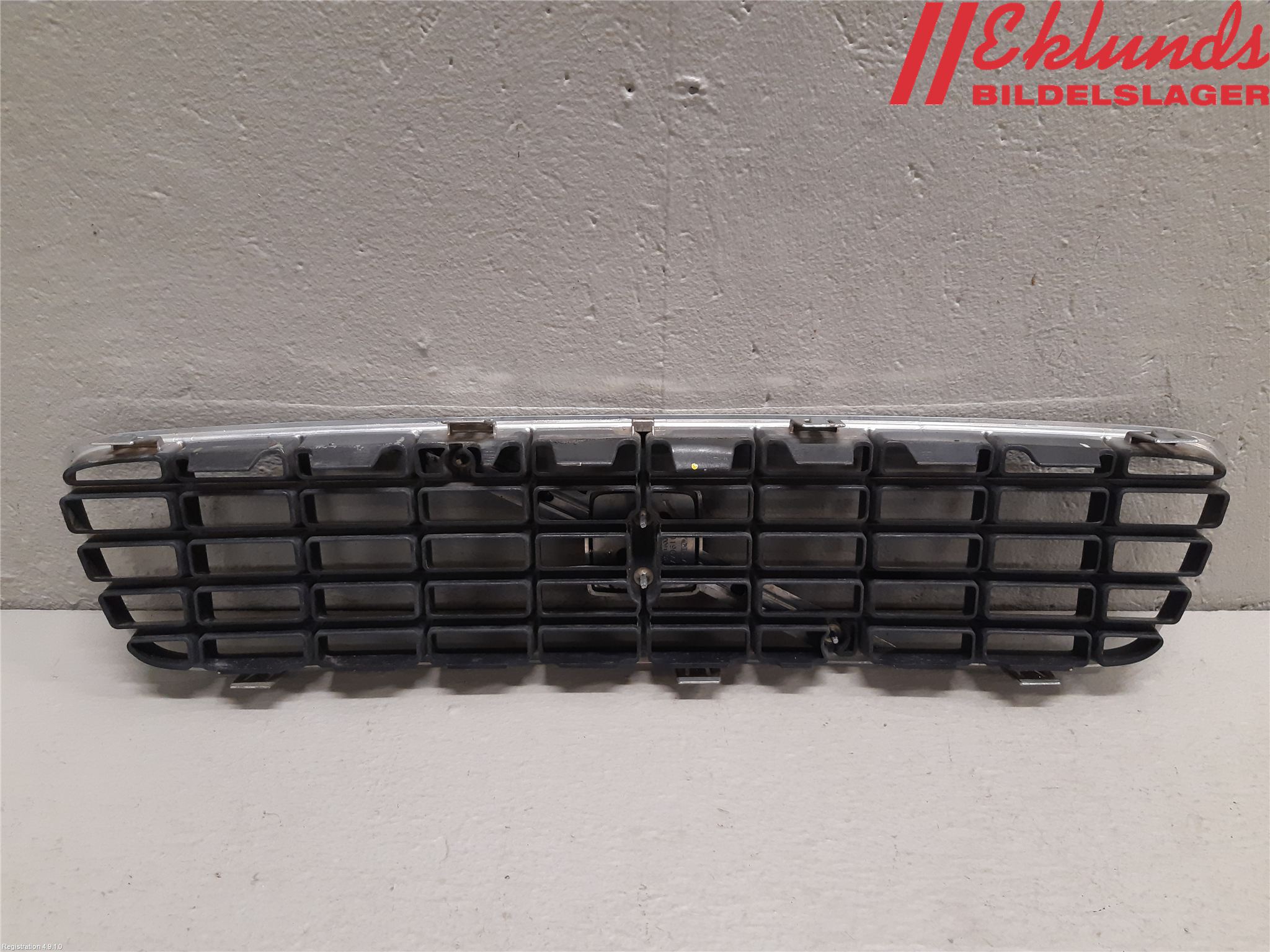 Volvo S60 01-04 Grill Komp