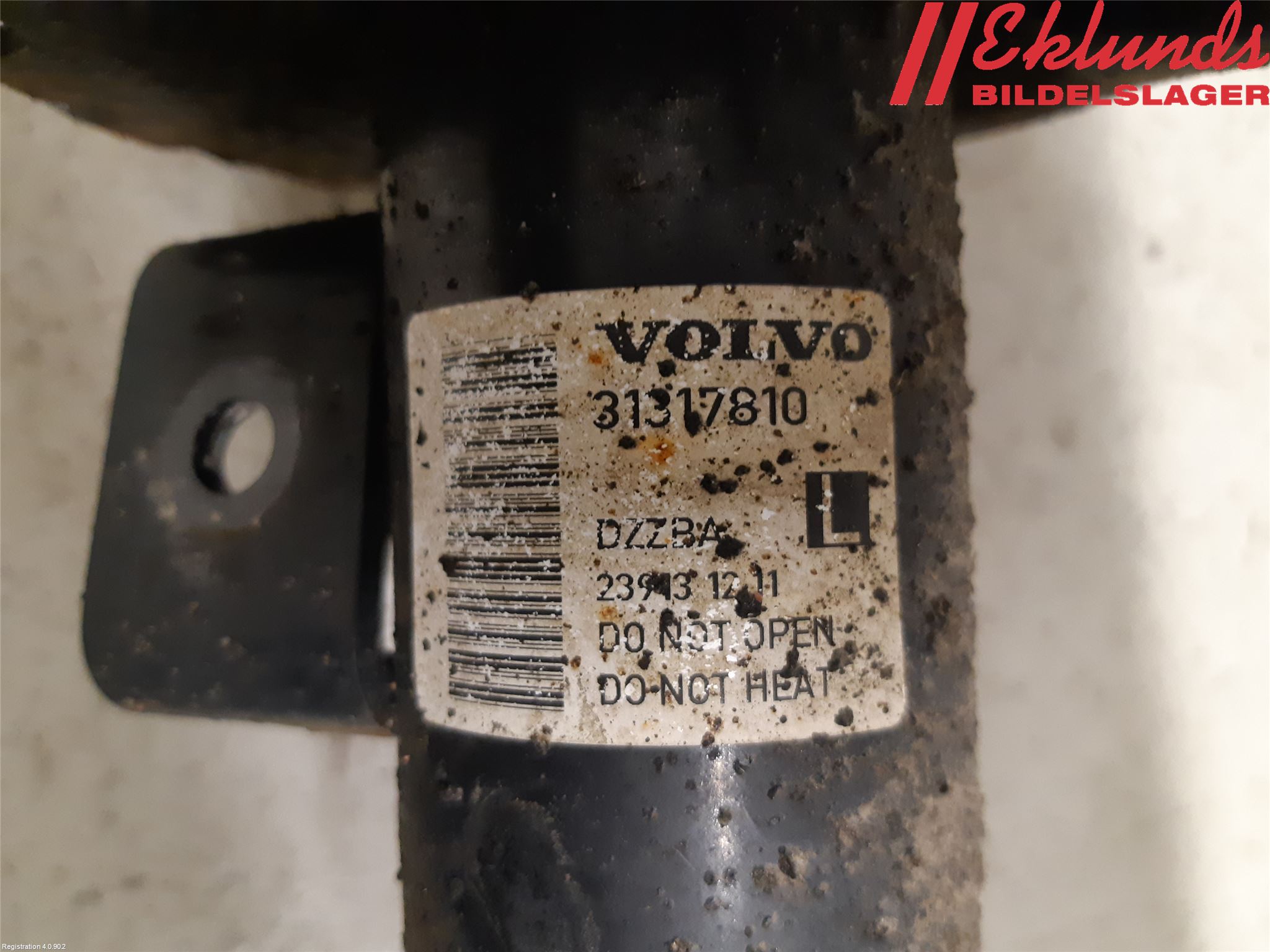 Volvo V70 14-16 Fjäderben Fram Vänster