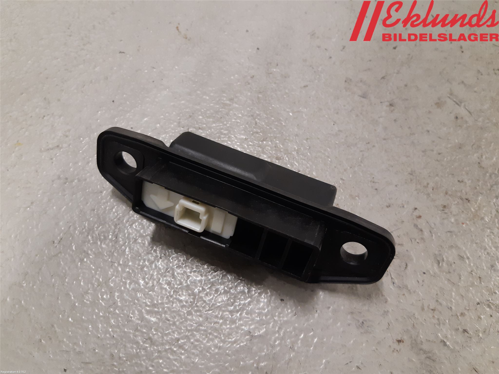 Toyota YARIS XP130 15-20 Bakluckehandtag