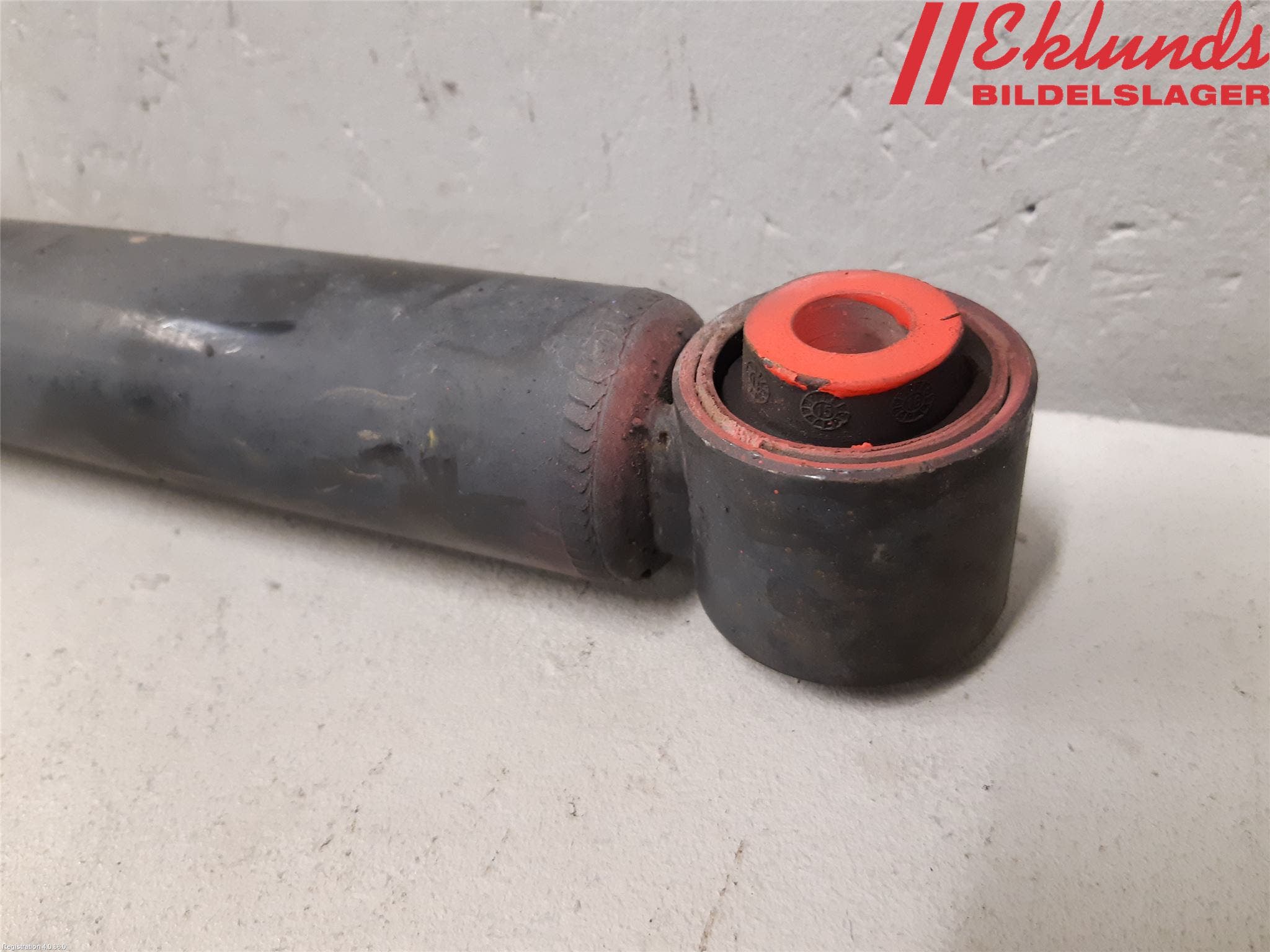 BMW X1 F48 15-22 Stötdämpare Bak