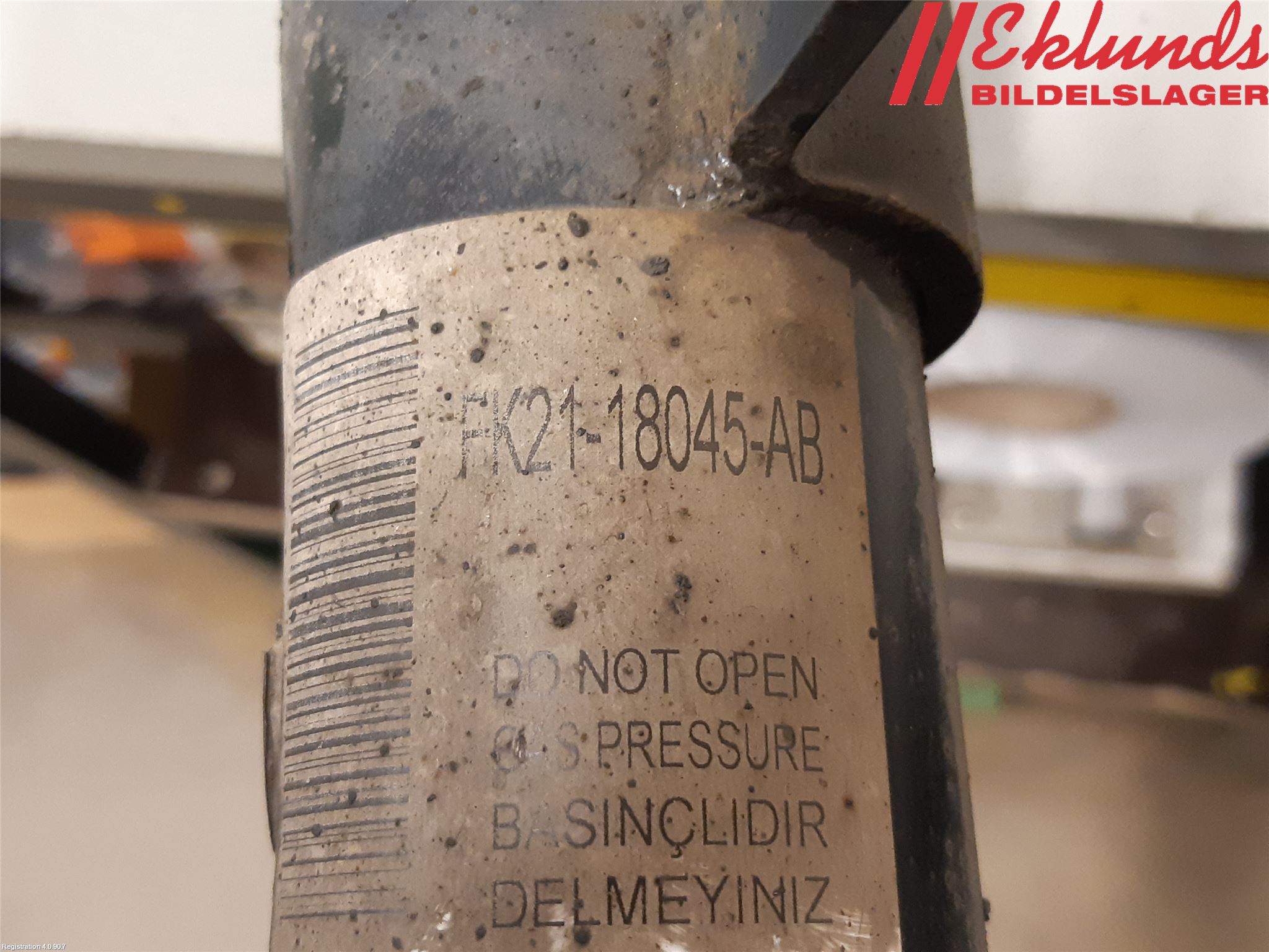 Ford TRANSIT SKÅP/BUSS 14-22 Fjäderben Fram Höger