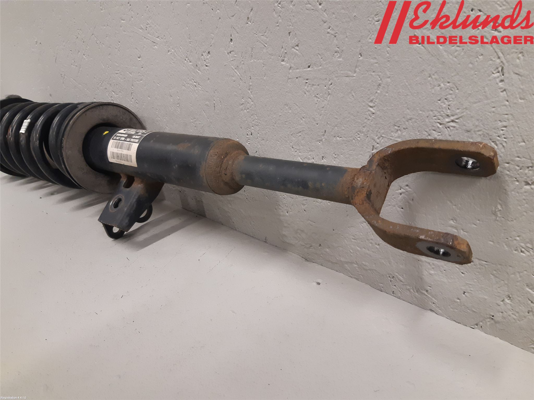 BMW 5 F10/F11/F18 09-17 Fjäderben Fram Höger