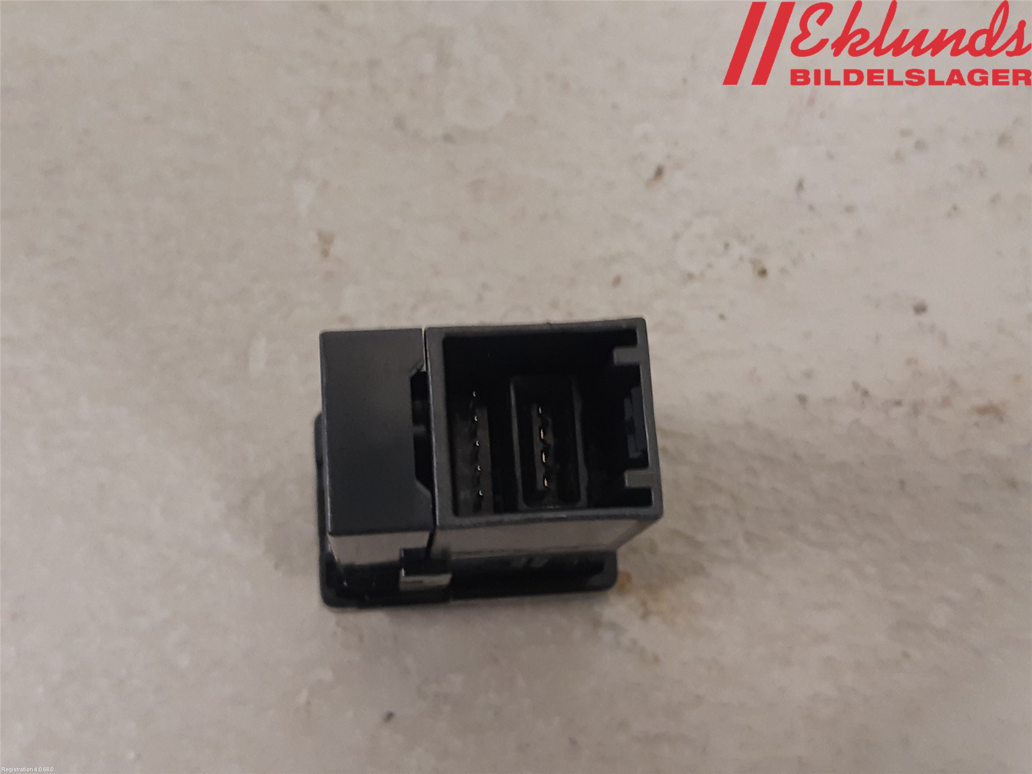 Toyota YARIS XP130 15-20 Usb Connection