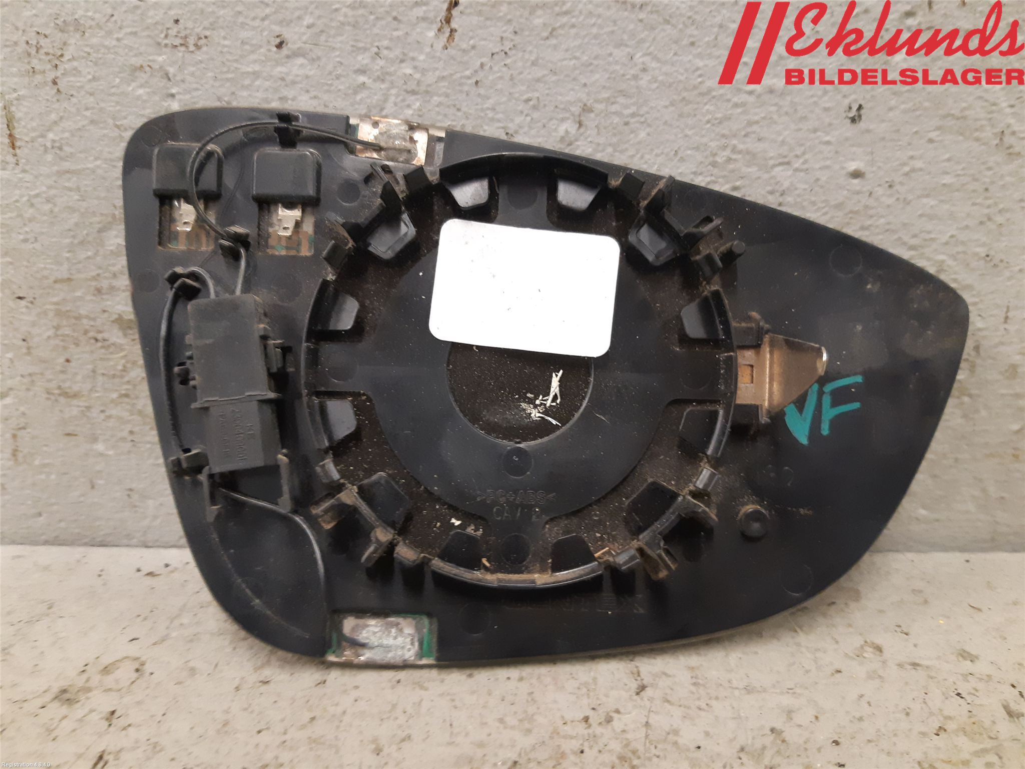 Volkswagen VW PASSAT 11-14 Spegelglas Vä