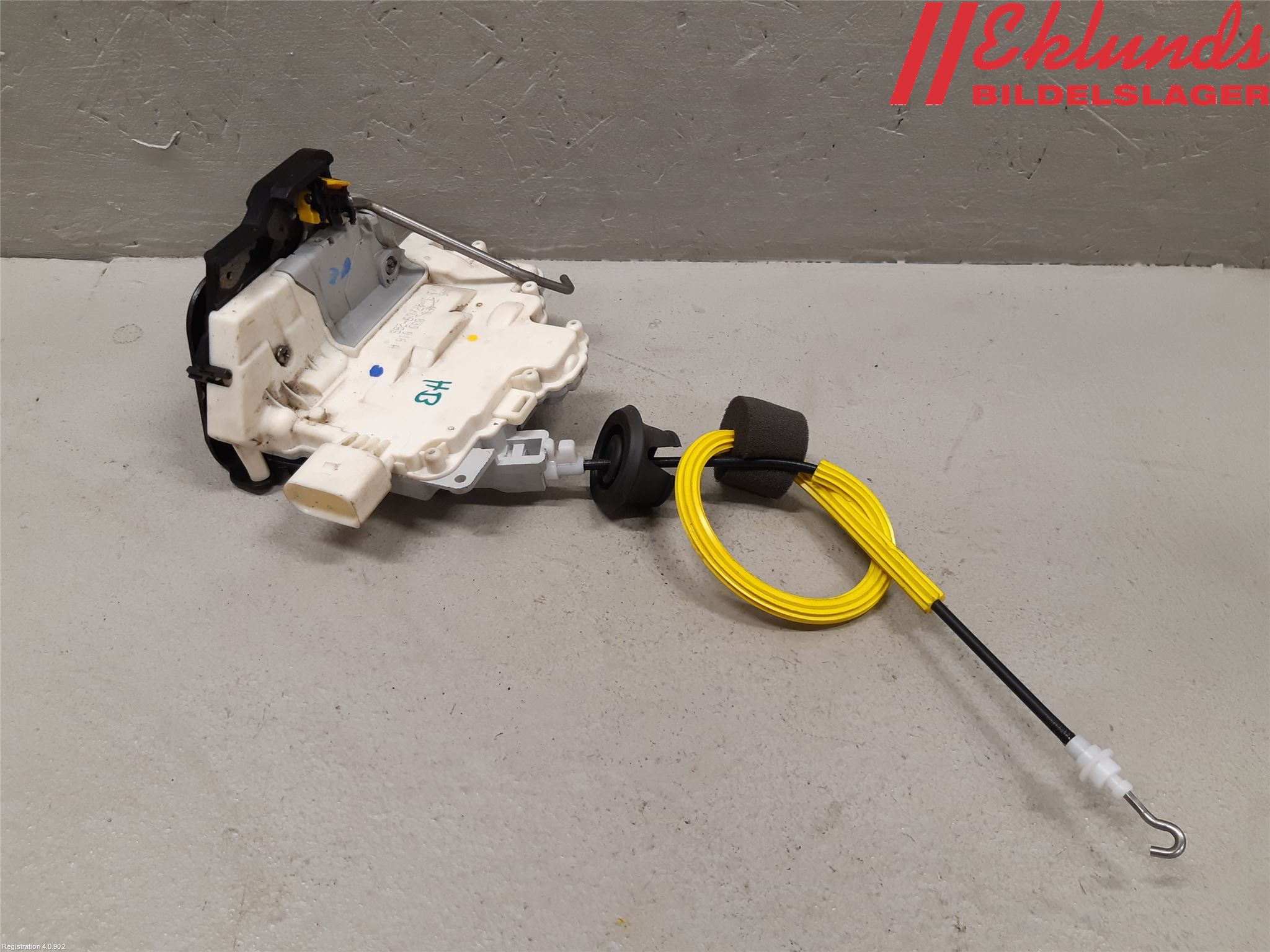 Audi A6/S6     05-11 Låskista-Dörrlås