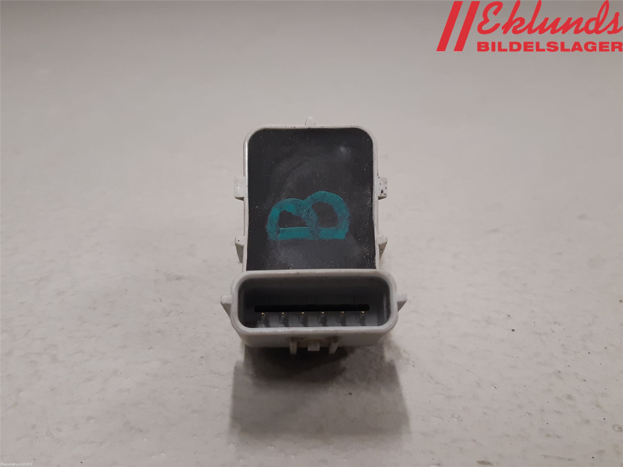 Kia RIO 12-16 Parkeringshjälp Backsensor