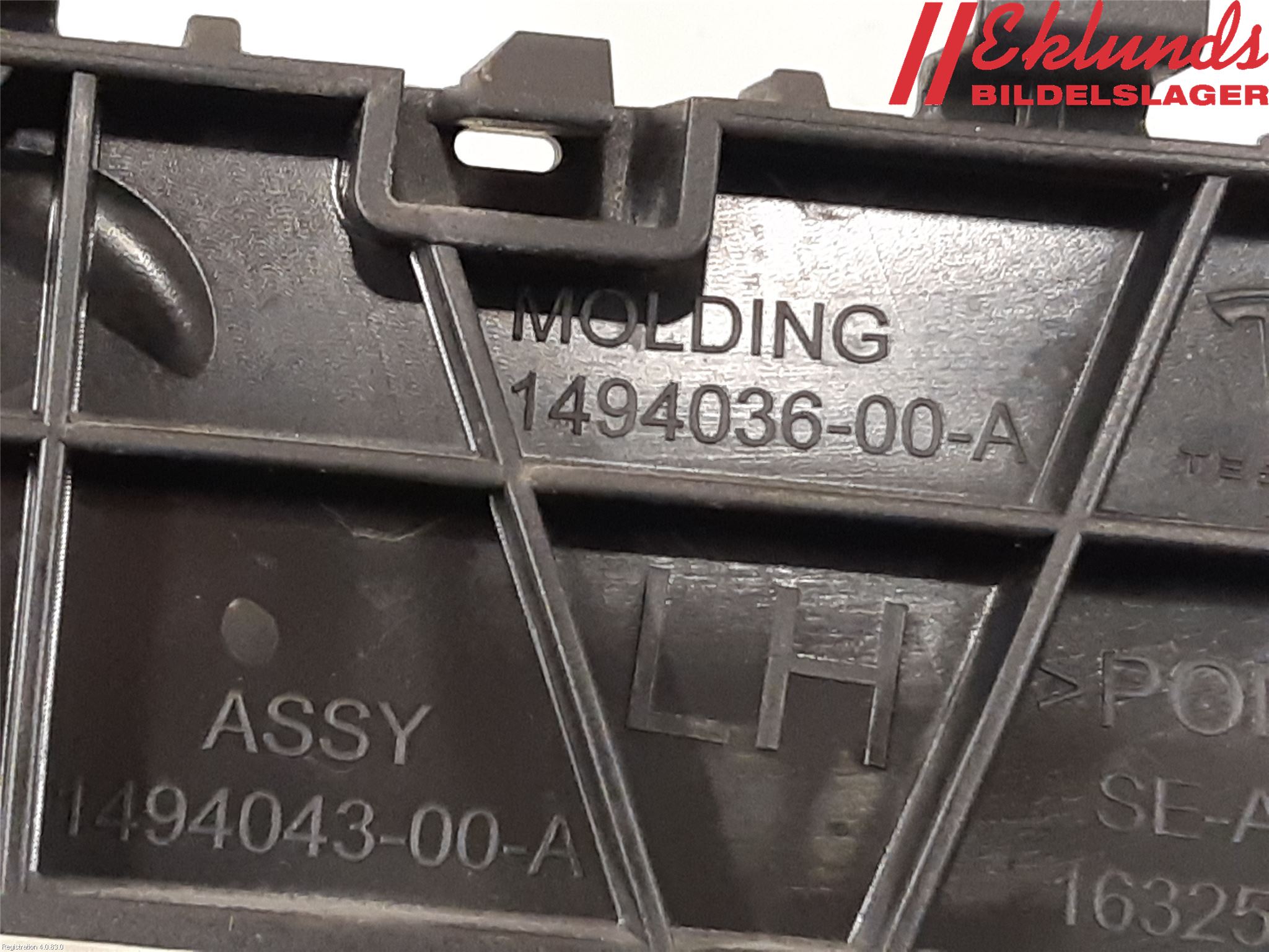 Tesla MODEL Y 21- Stötfångarfäste Bak Vä