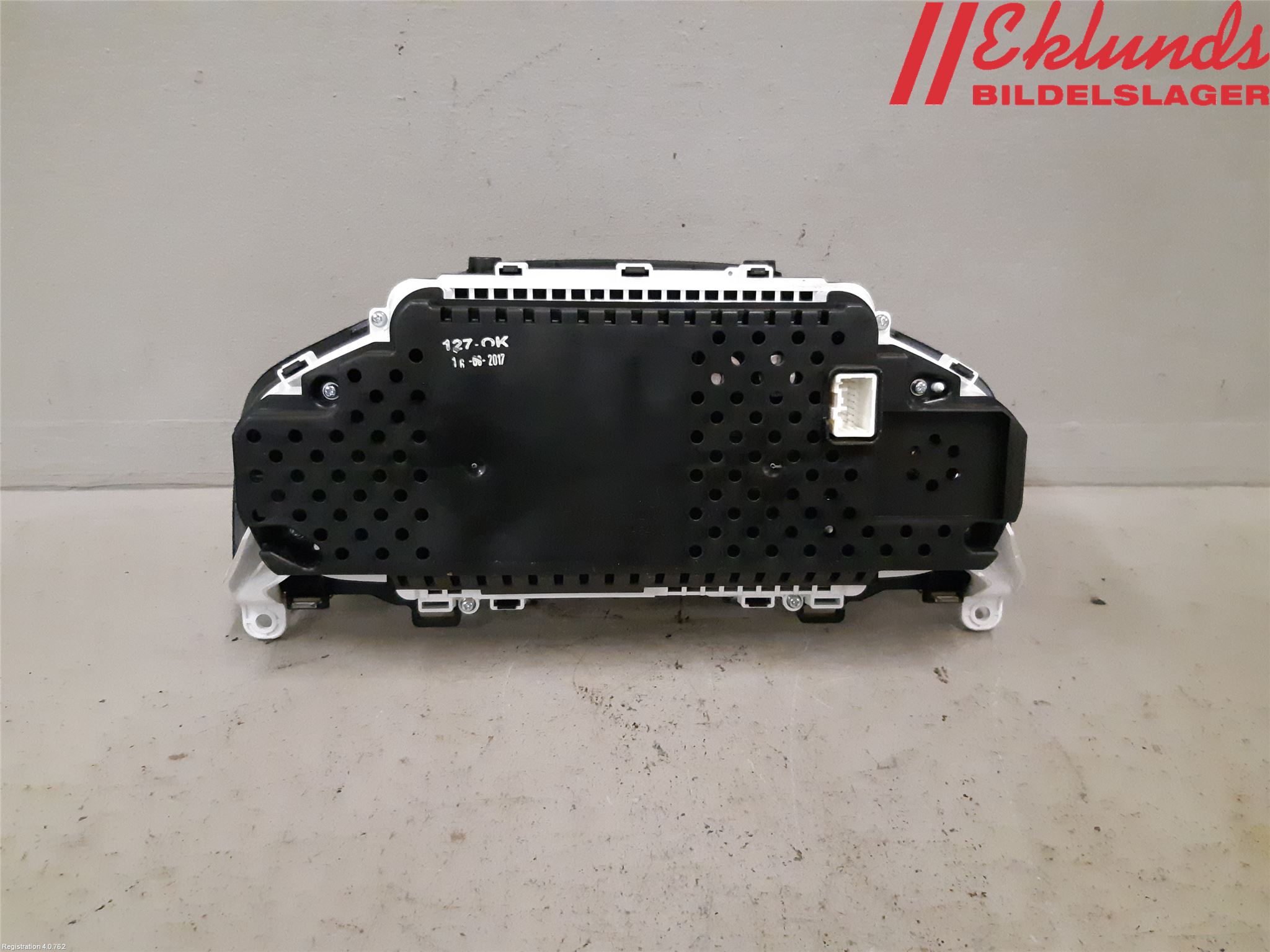 Volvo V60 CROSS COUNTRY 16-18 Instrument Komb