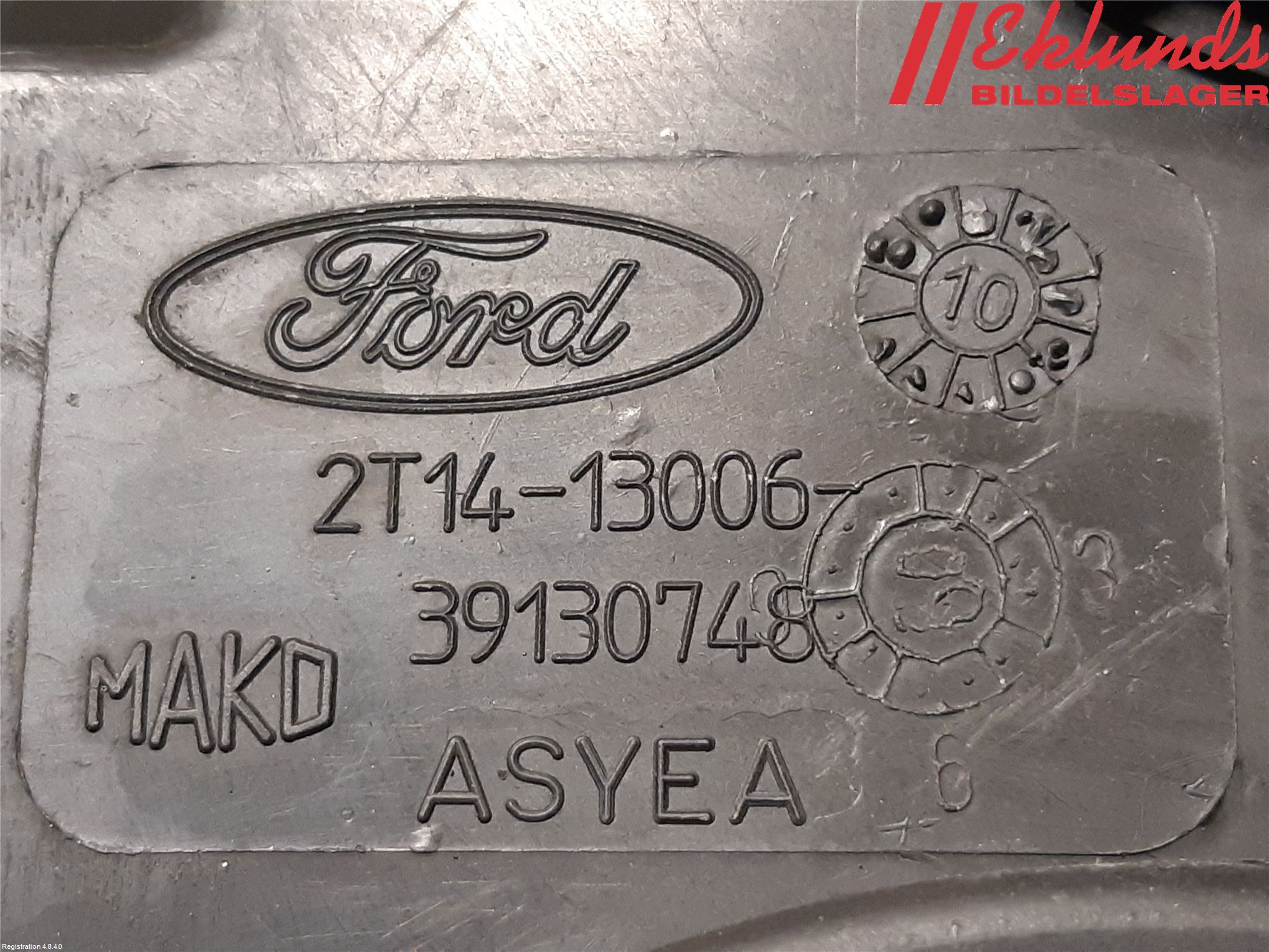 Ford TRANSIT CONNECT 09-13 Strålkastare Höger