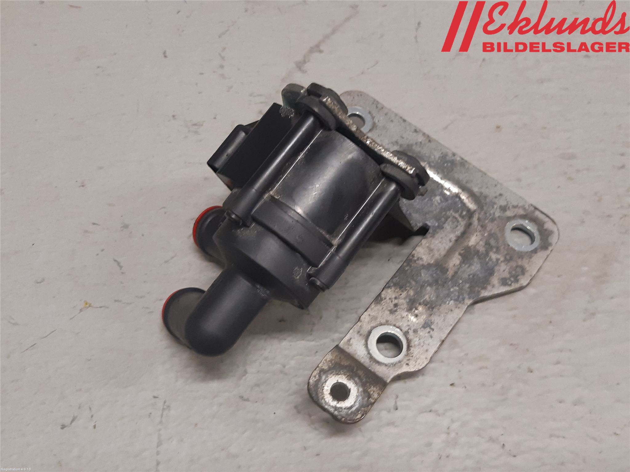 Volvo XC40/RECHARGE 18- Vattenpump