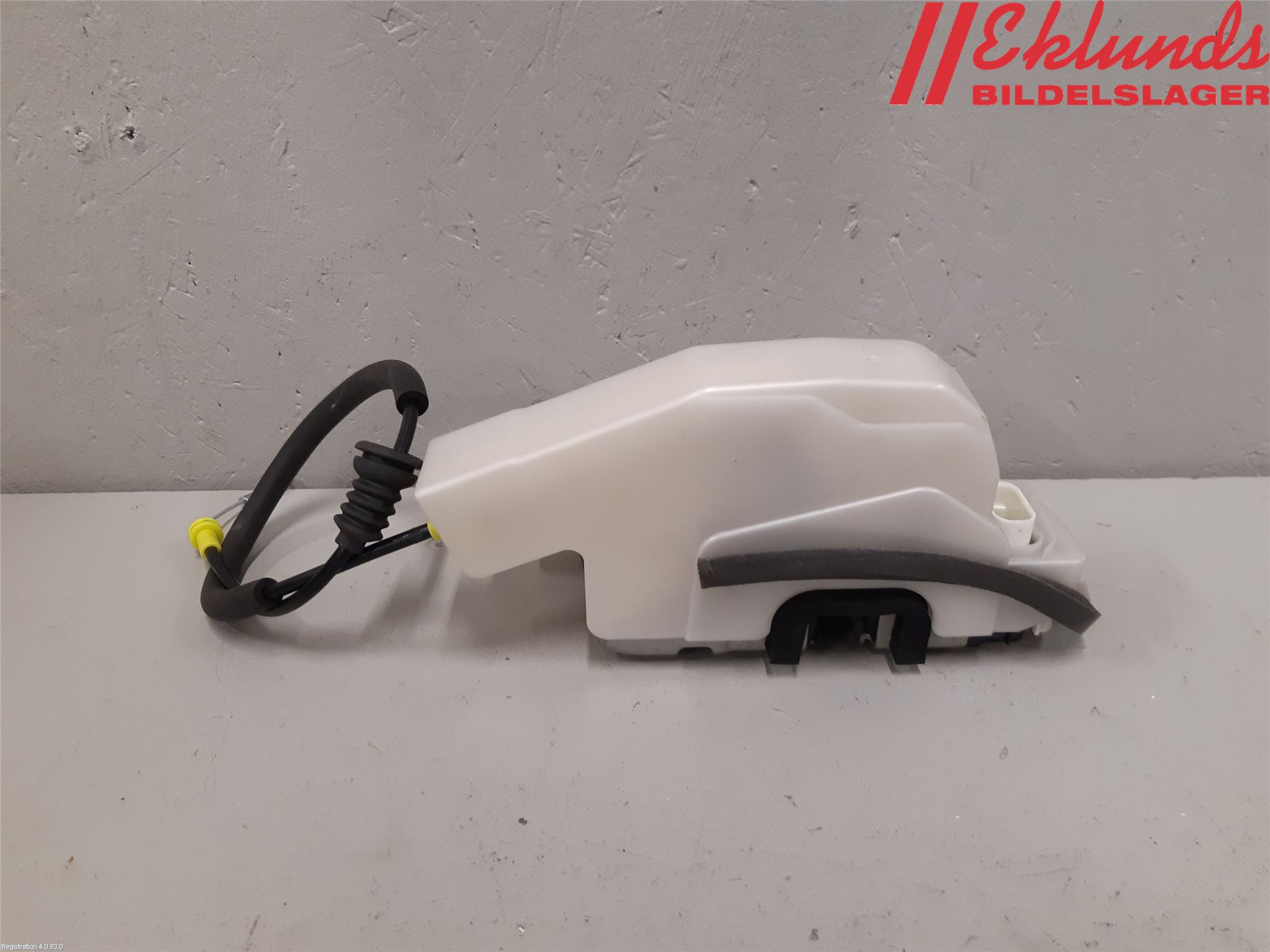 Tesla MODEL Y 21- Låskista-Dörrlås