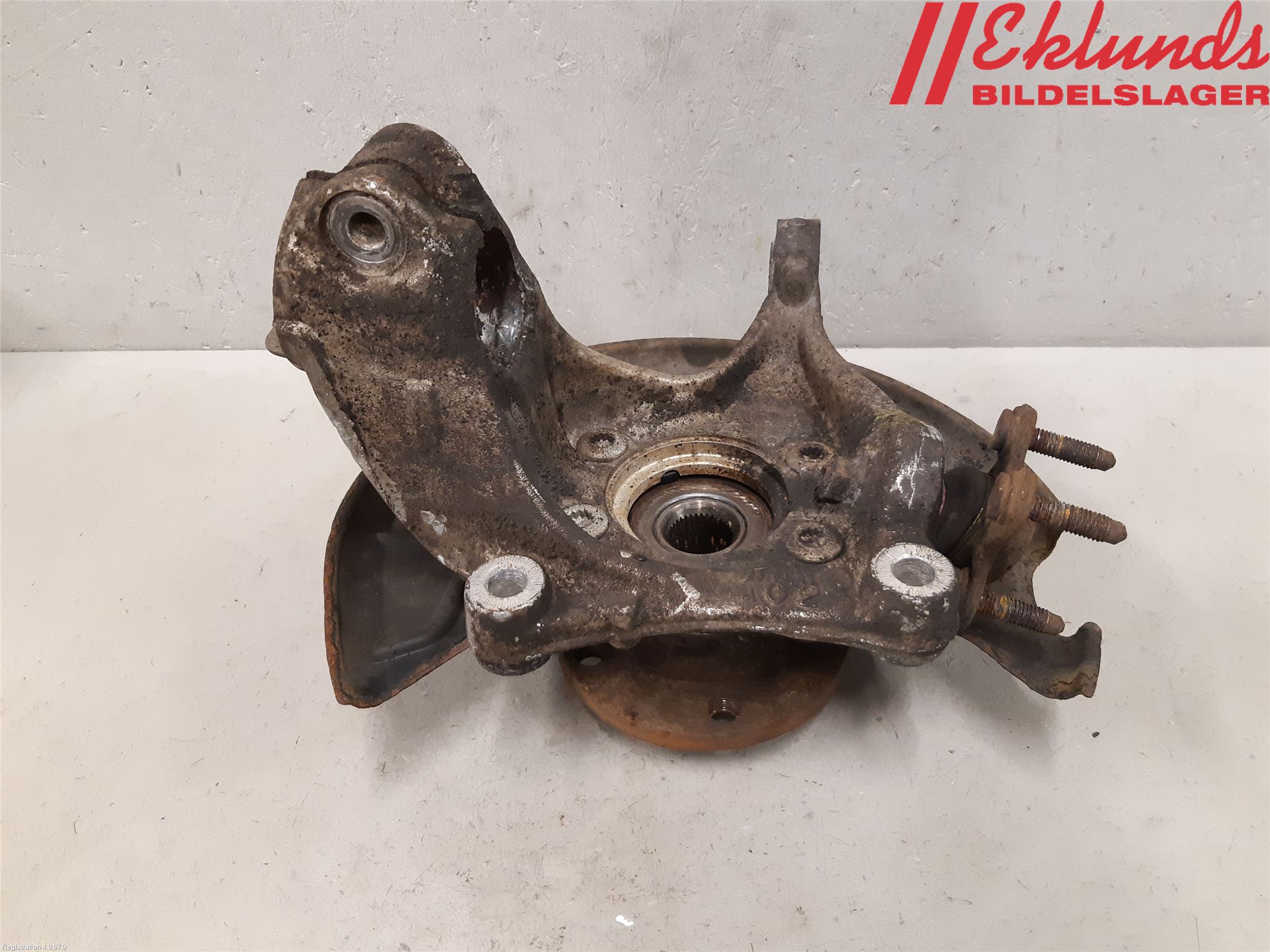 Volkswagen VW PASSAT 11-14 Styrspindel Lagerhus Hö