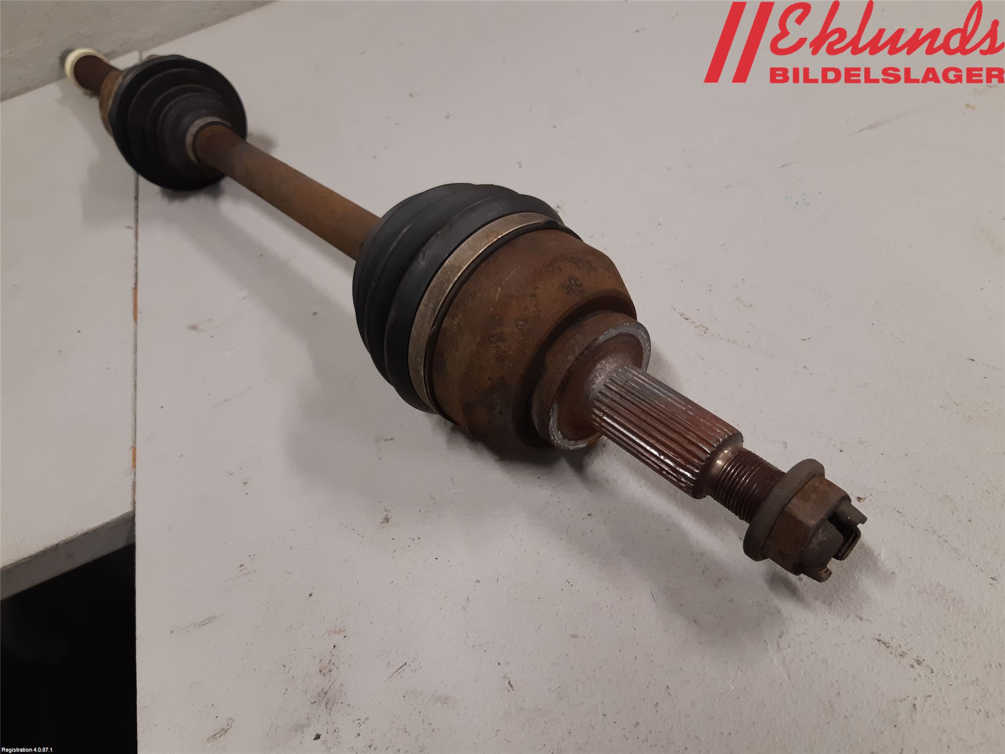 Renault TRAFIC/E-TECH 15- Drivaxel Fram Höger