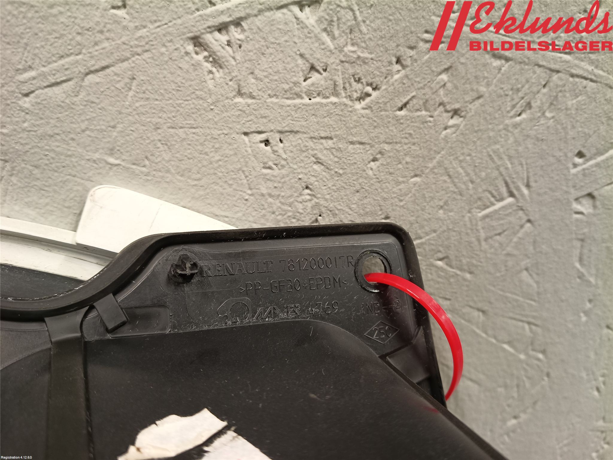 Renault MASTER III 15-20 Tanklucka