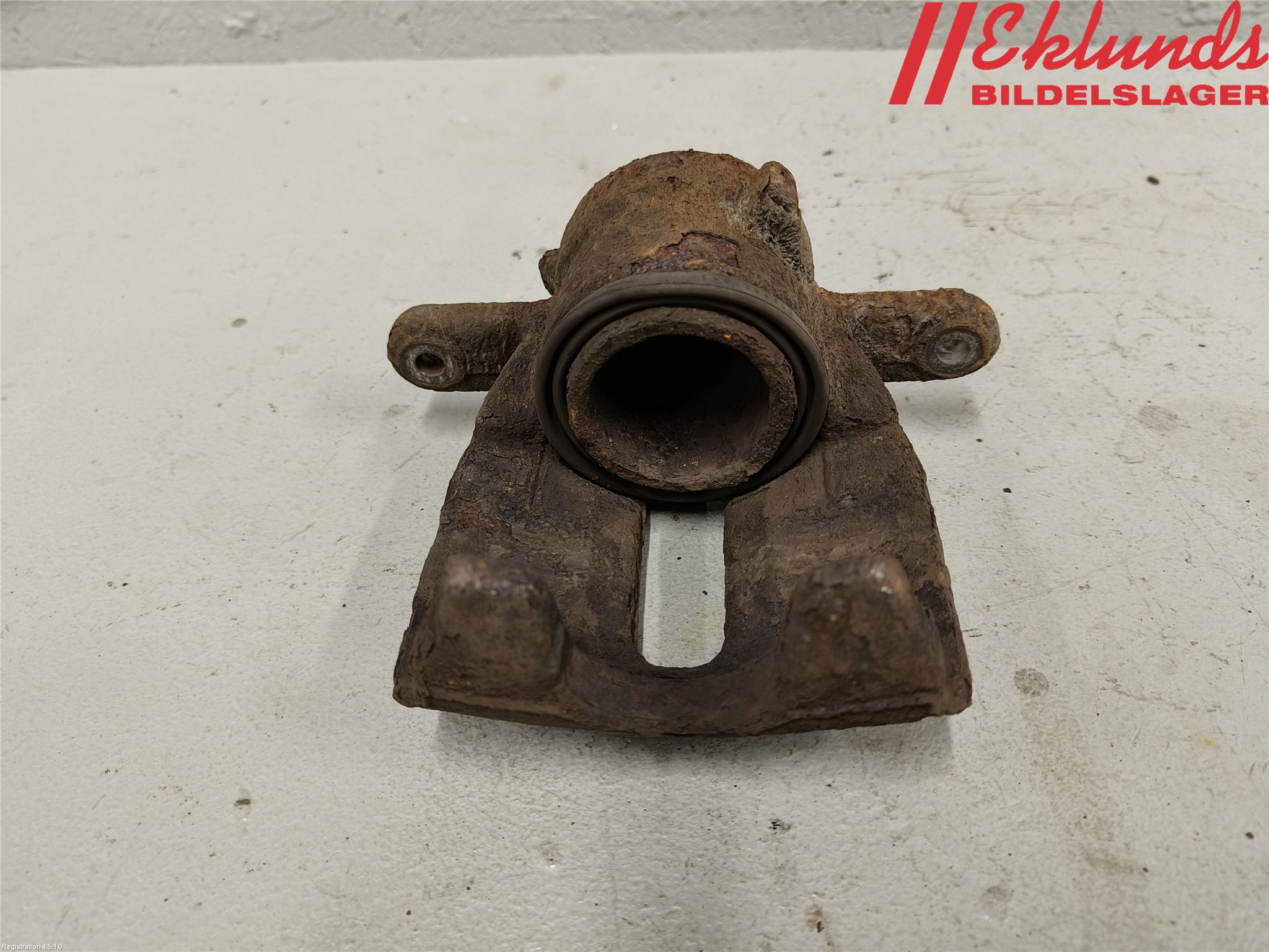 Renault CLIO III  09-12 Bromsok Fram Vänster