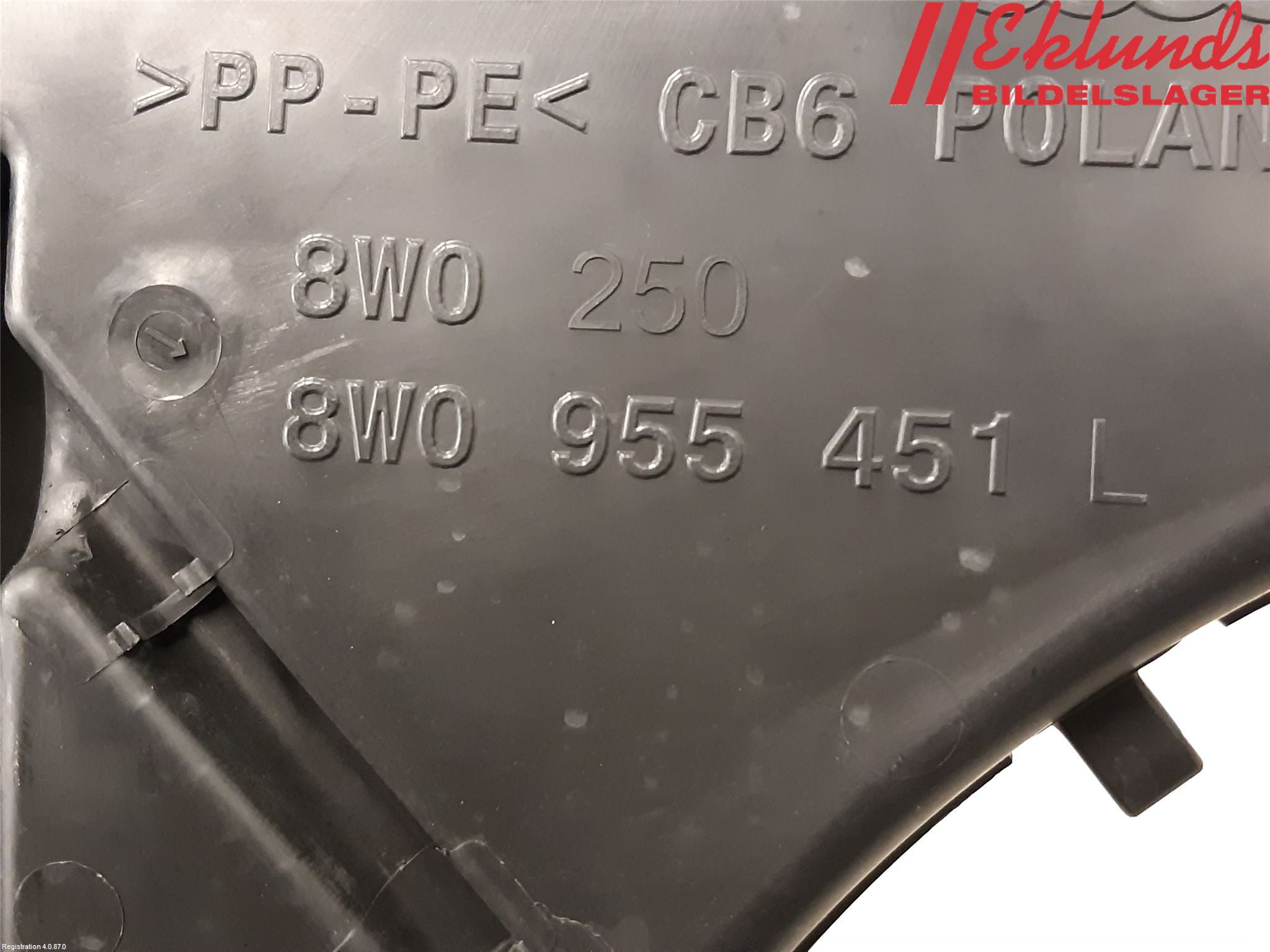 Audi A4/S4 B9 16-19 Spolartank Vindruta-Strål